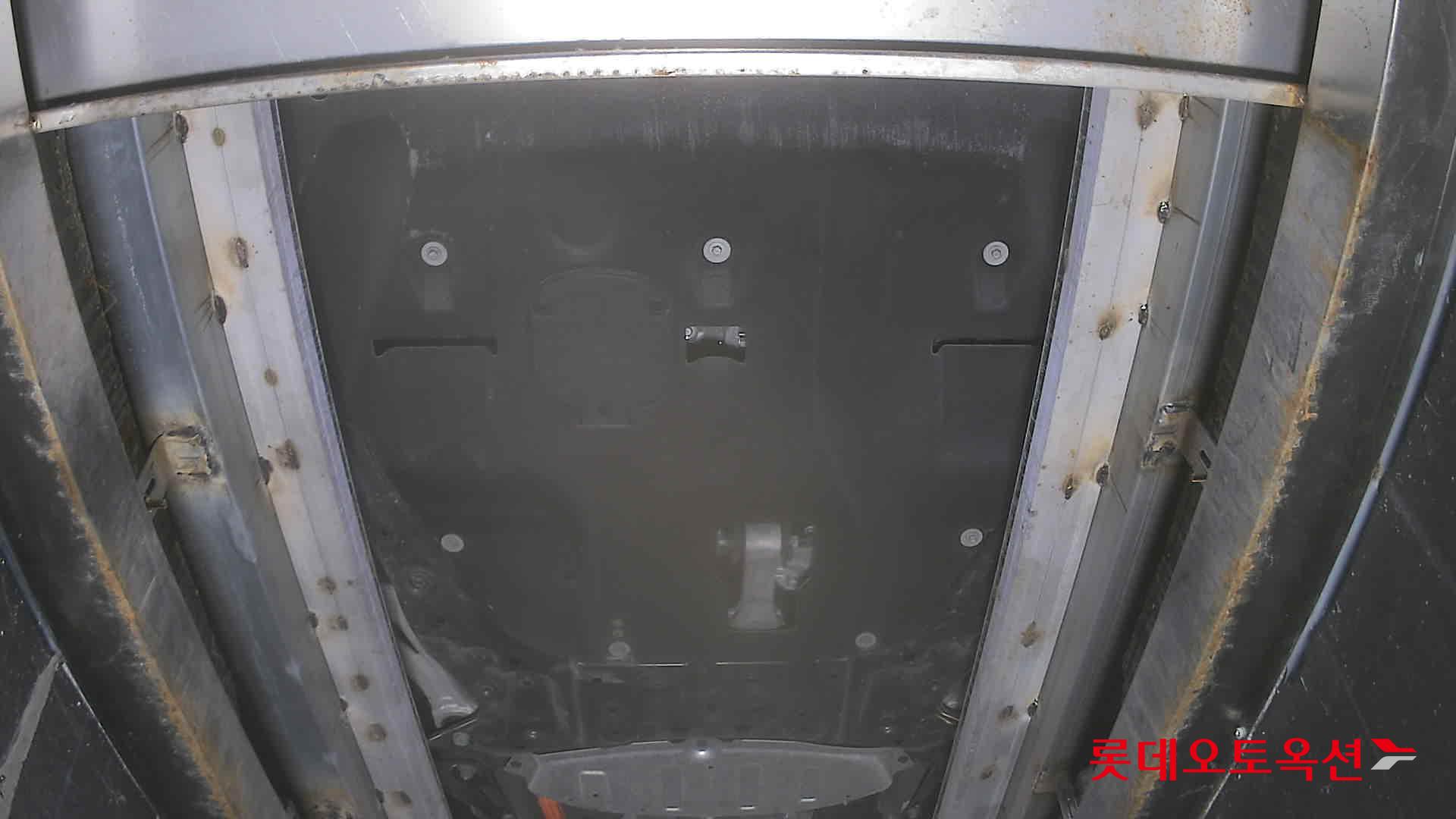 Kia K8 - 8