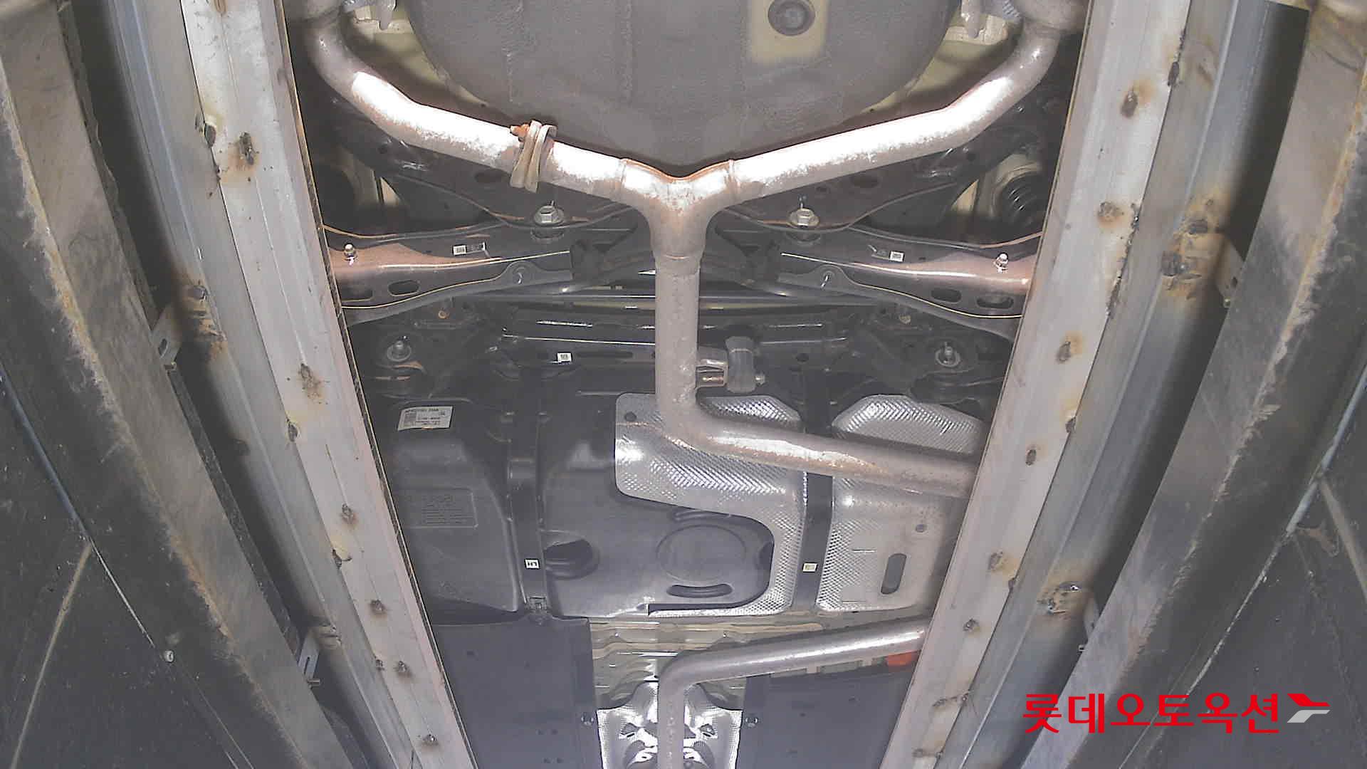 Kia K8 - 2