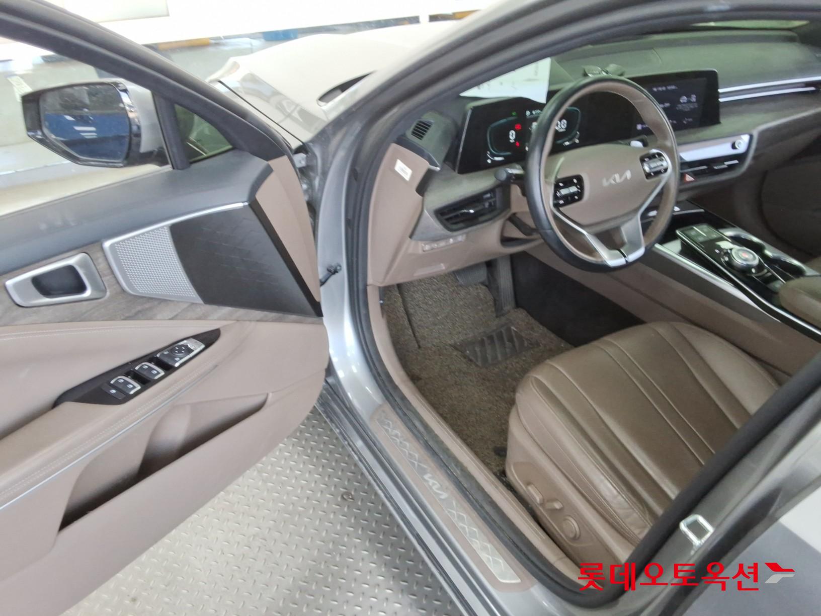 Kia K8 - 37