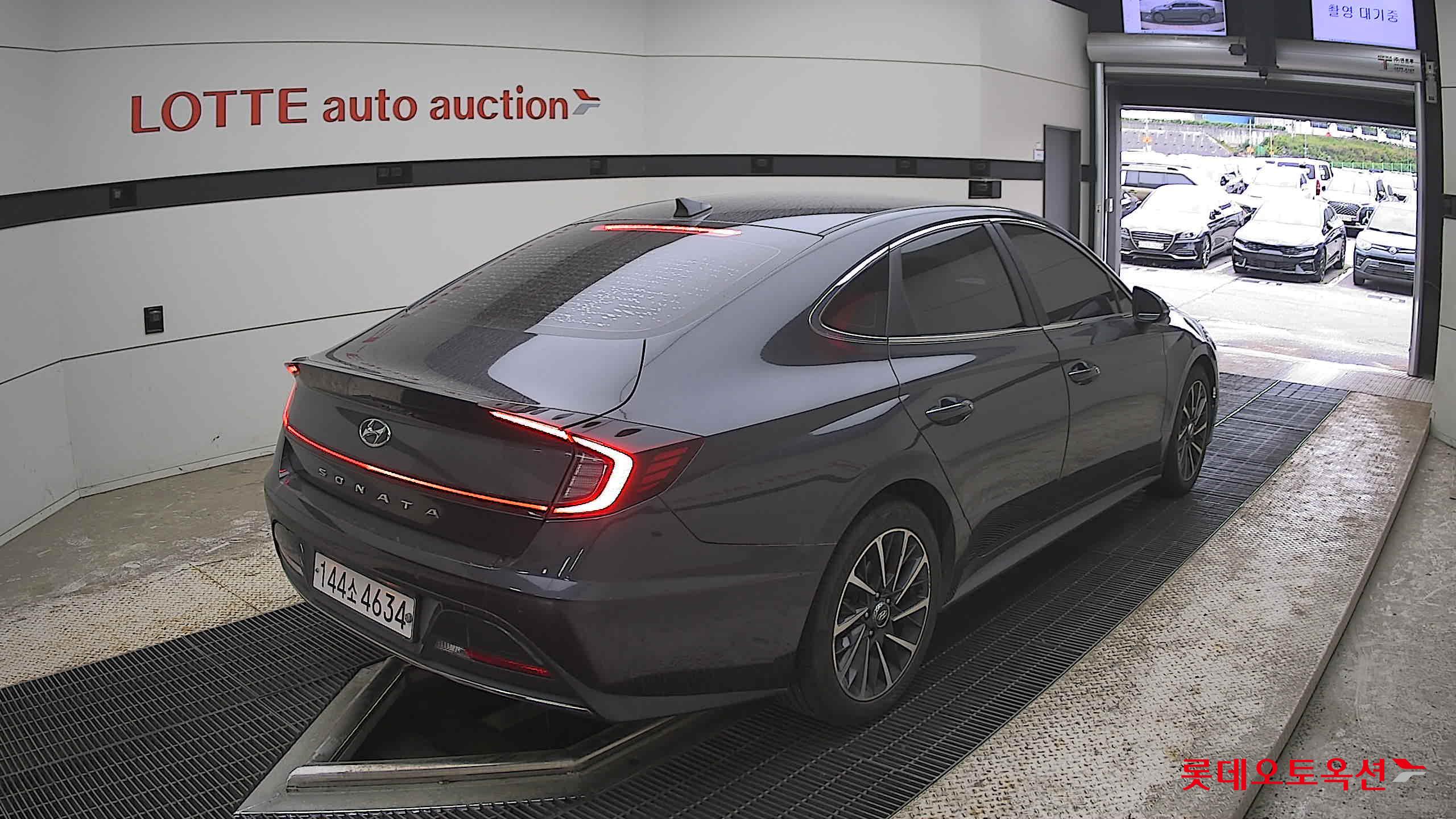 Hyundai Sonata - 5