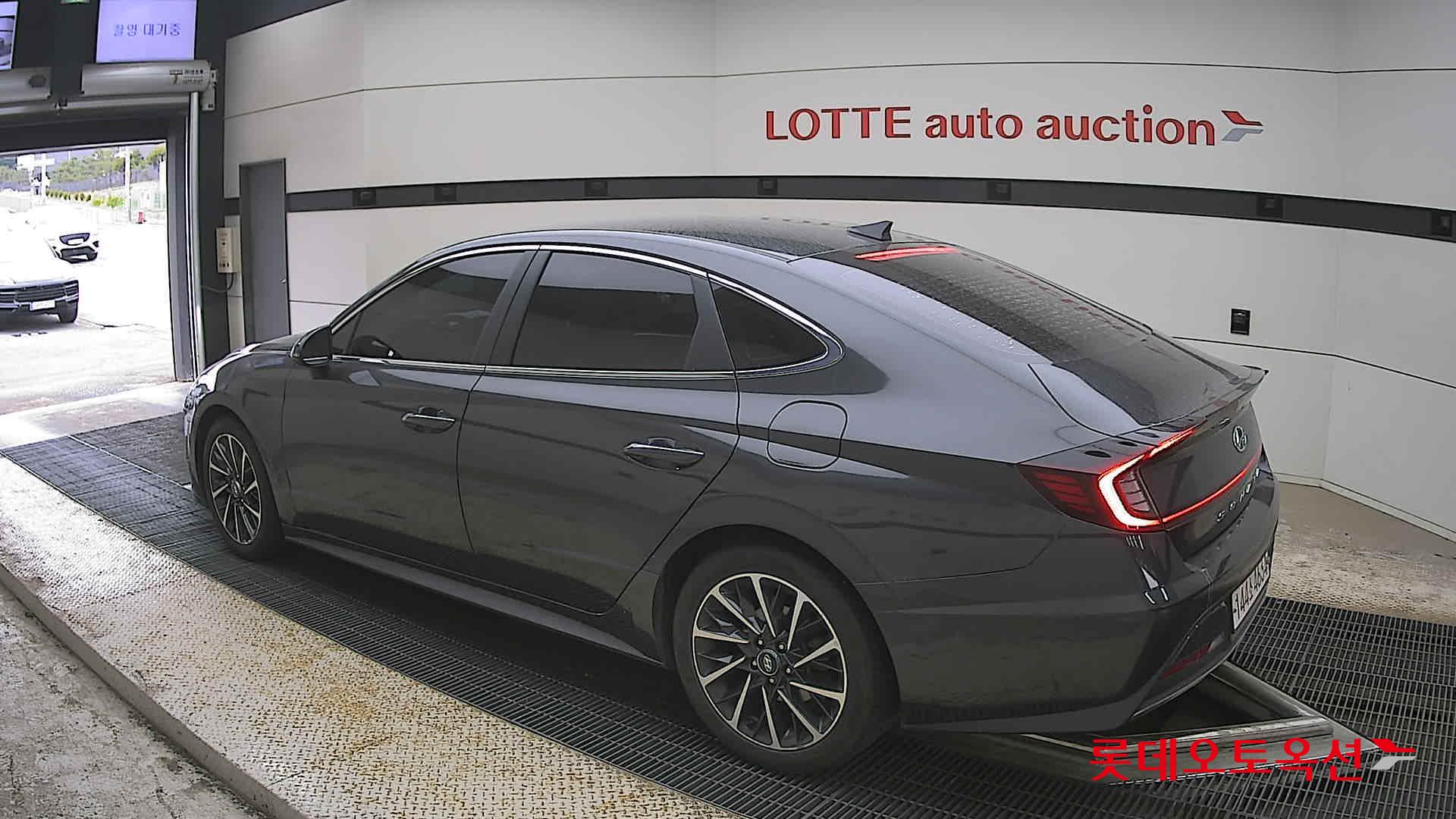 Hyundai Sonata - 15