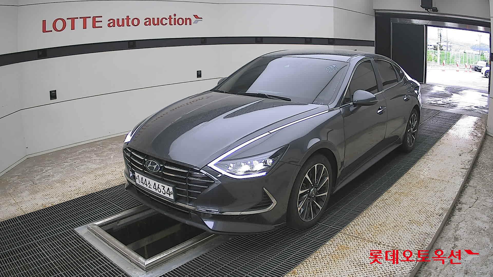 Hyundai Sonata - 3
