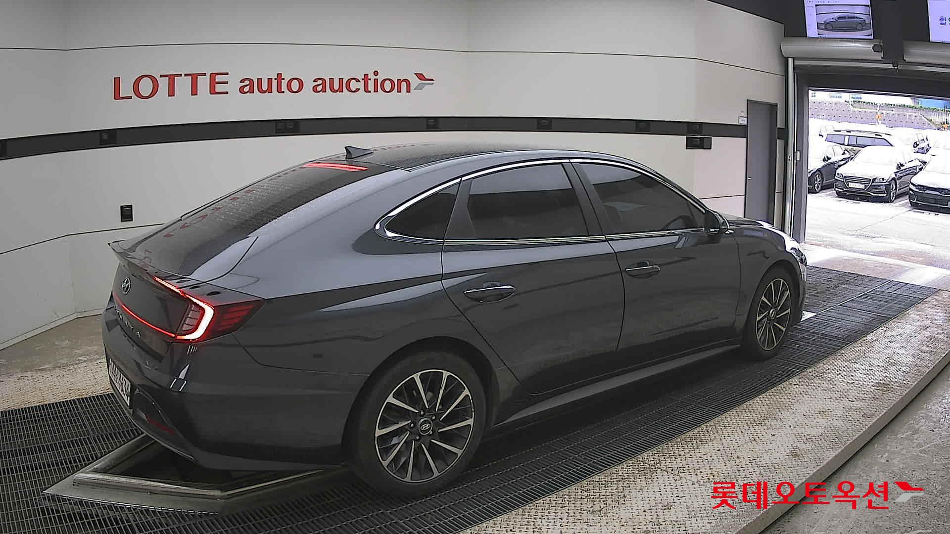 Hyundai Sonata - 19