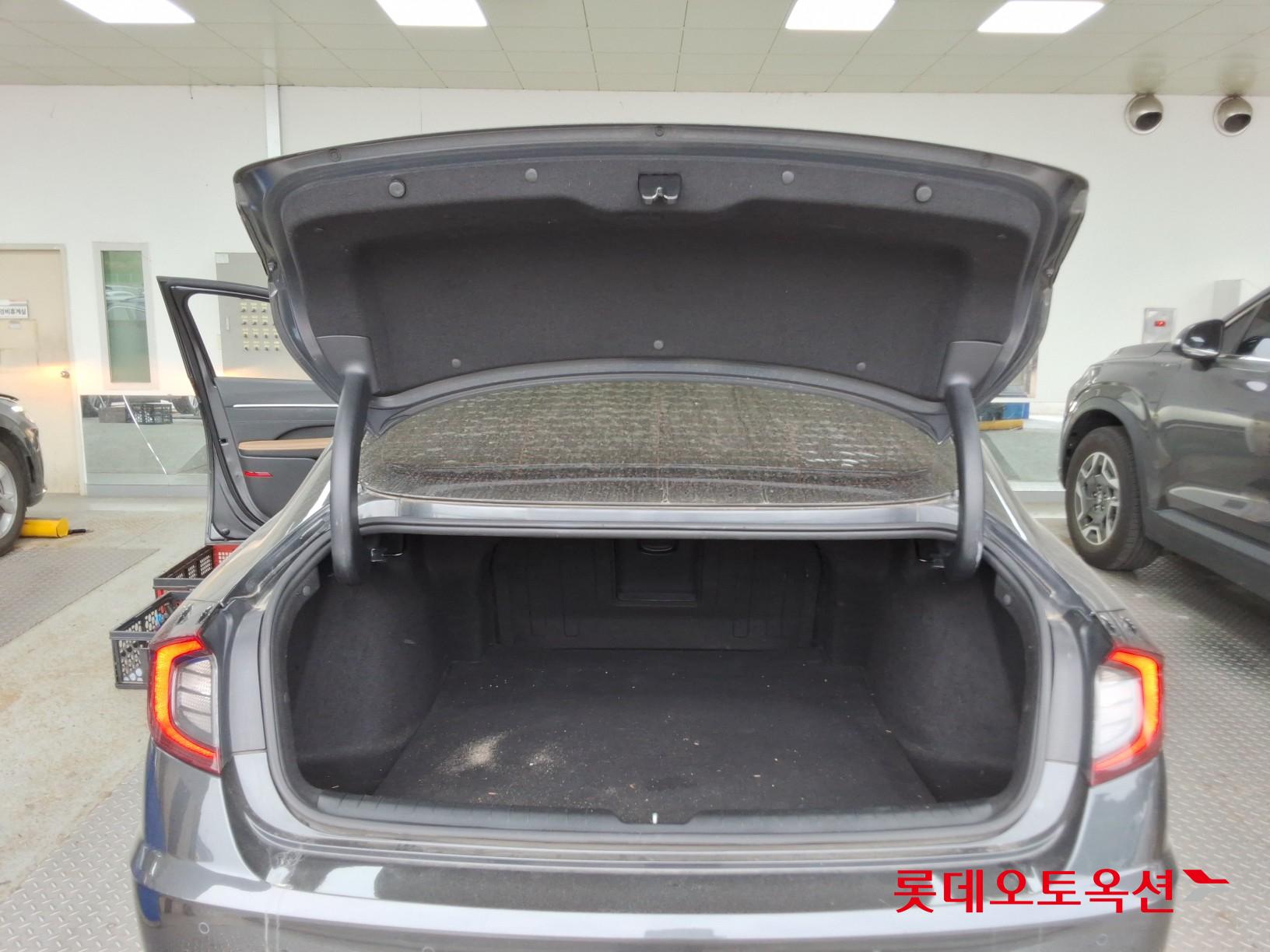 Hyundai Sonata - 9