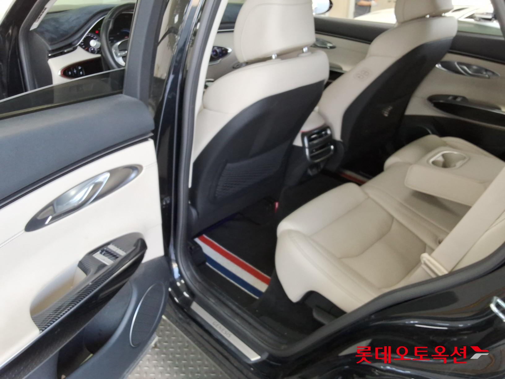 Genesis GV70 - 38