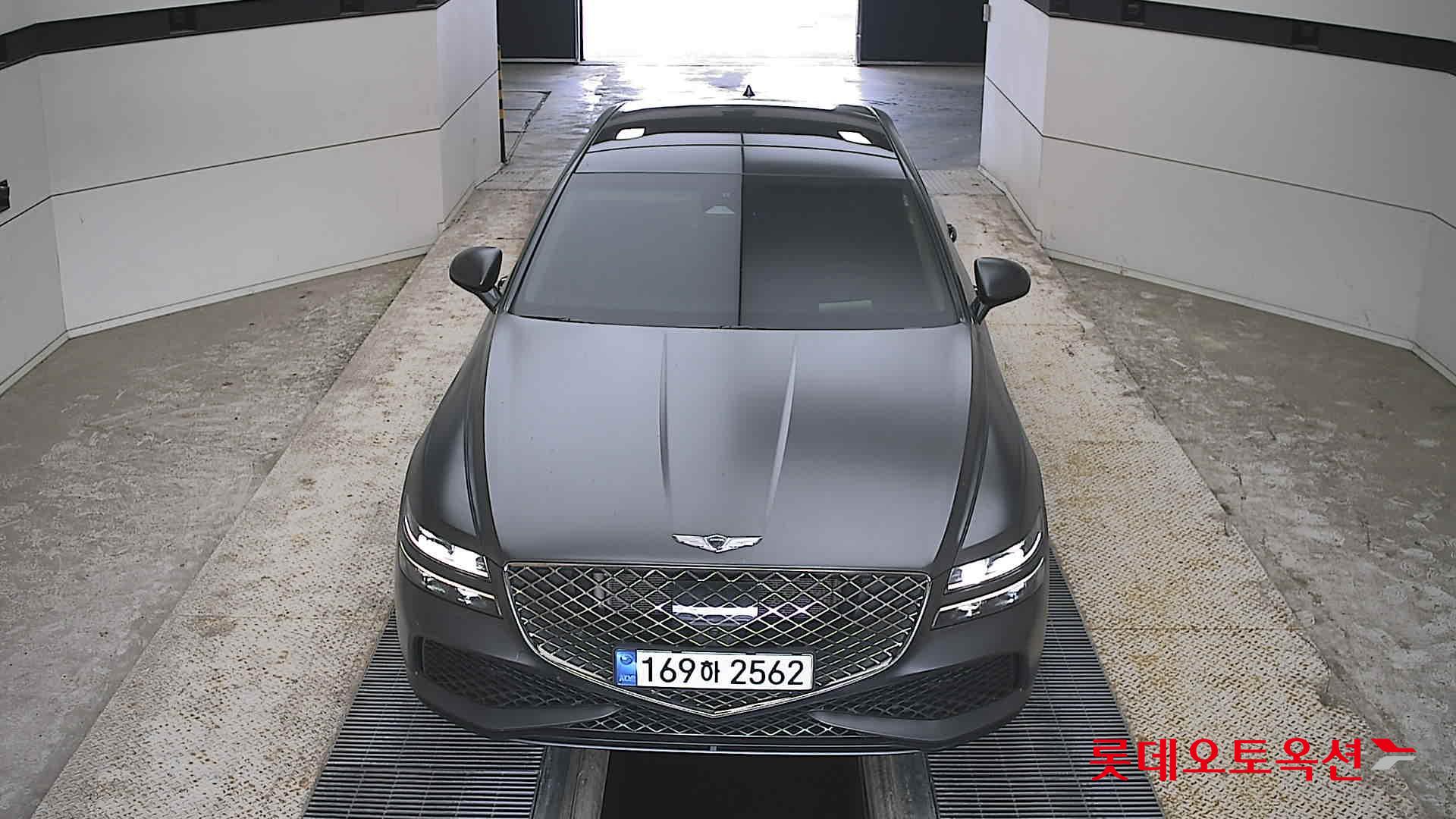 Genesis G80 - 1