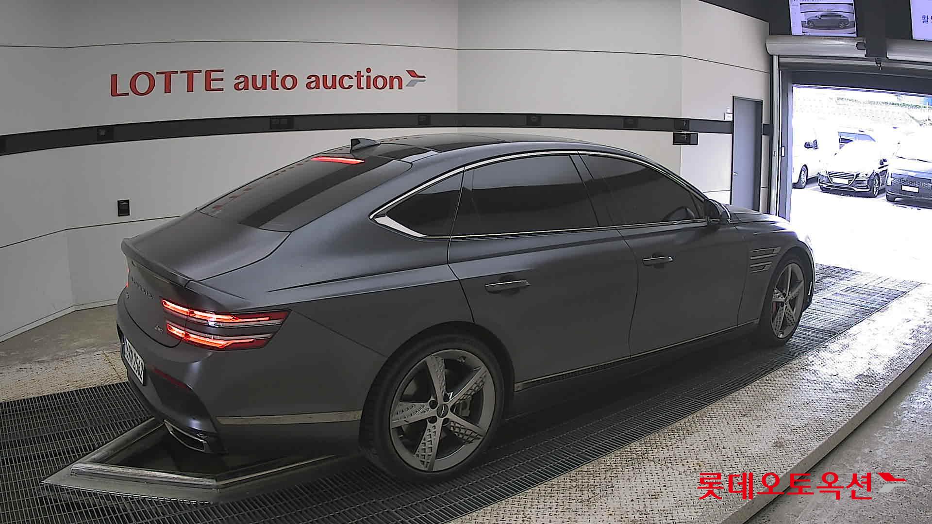 Genesis G80 - 19
