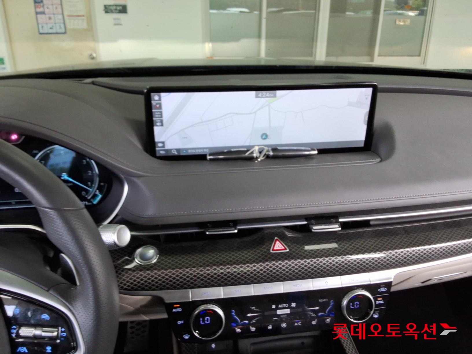 Genesis G80 - 32
