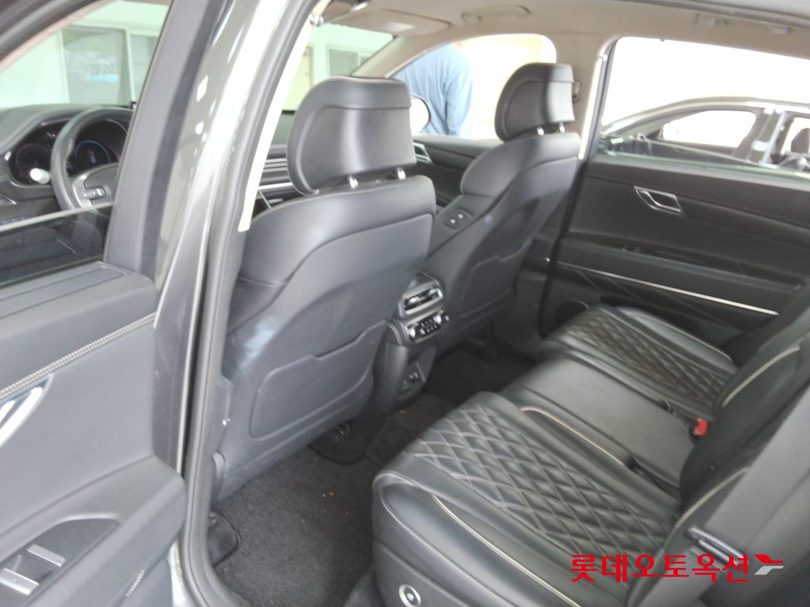 Genesis GV80 - 38