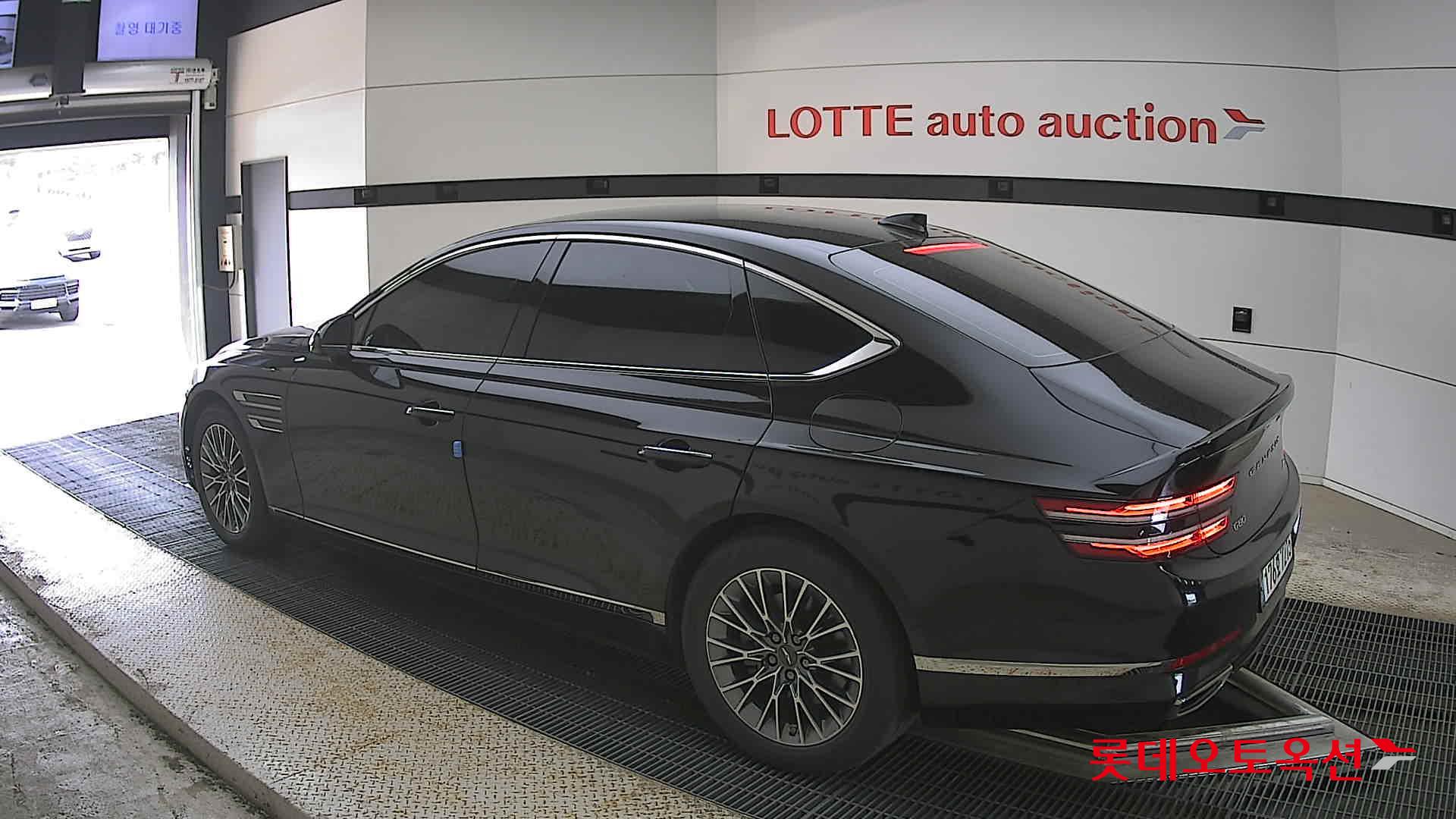 Genesis G80 - 15