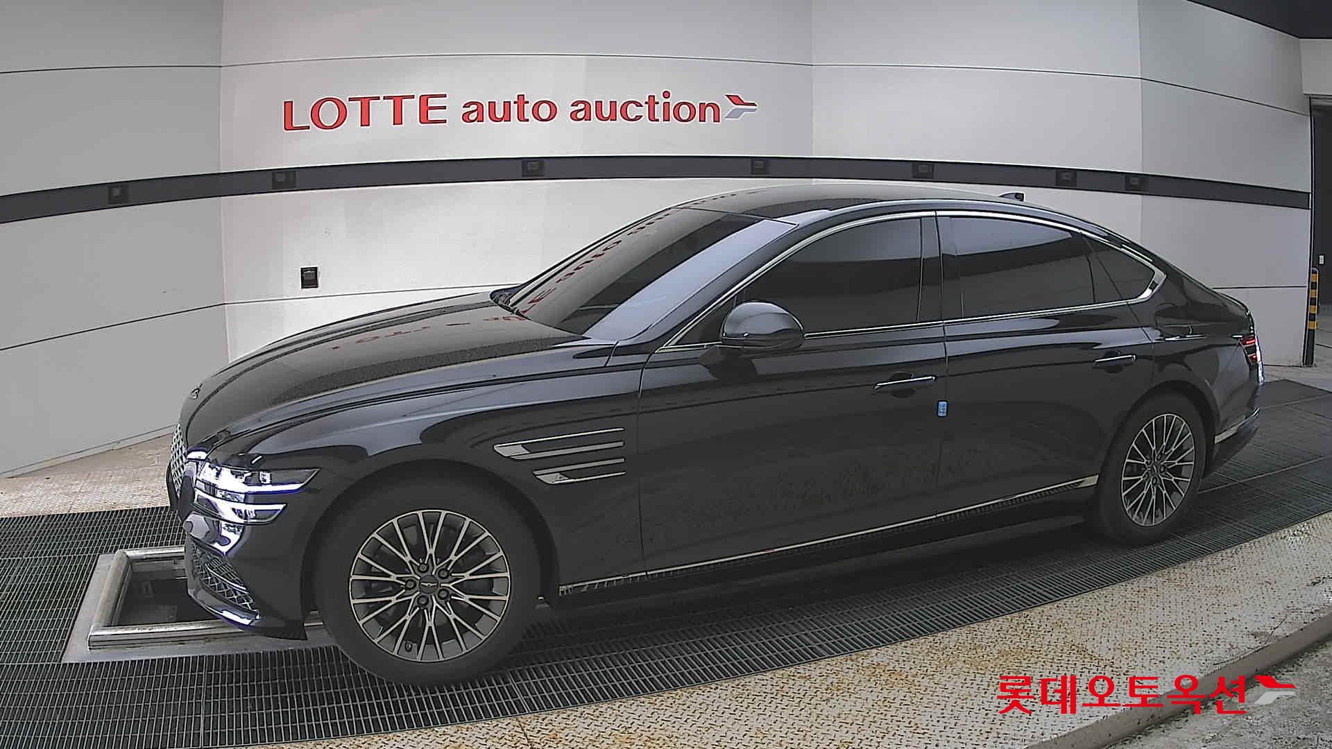 Genesis G80 - 12
