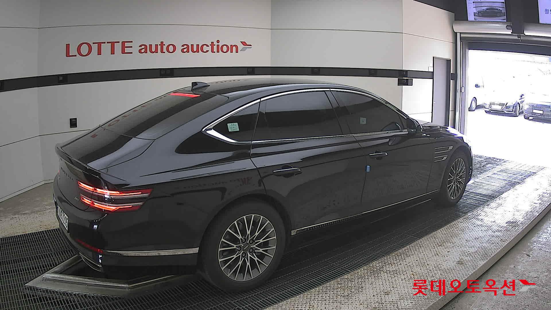 Genesis G80 - 19