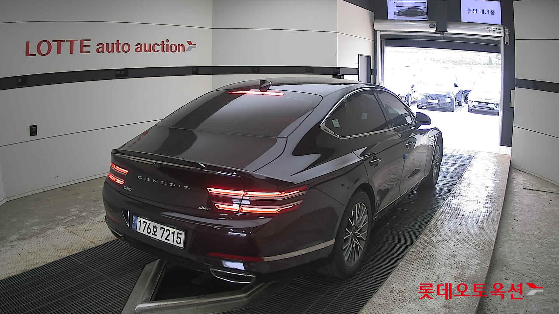 Genesis G80 - 18