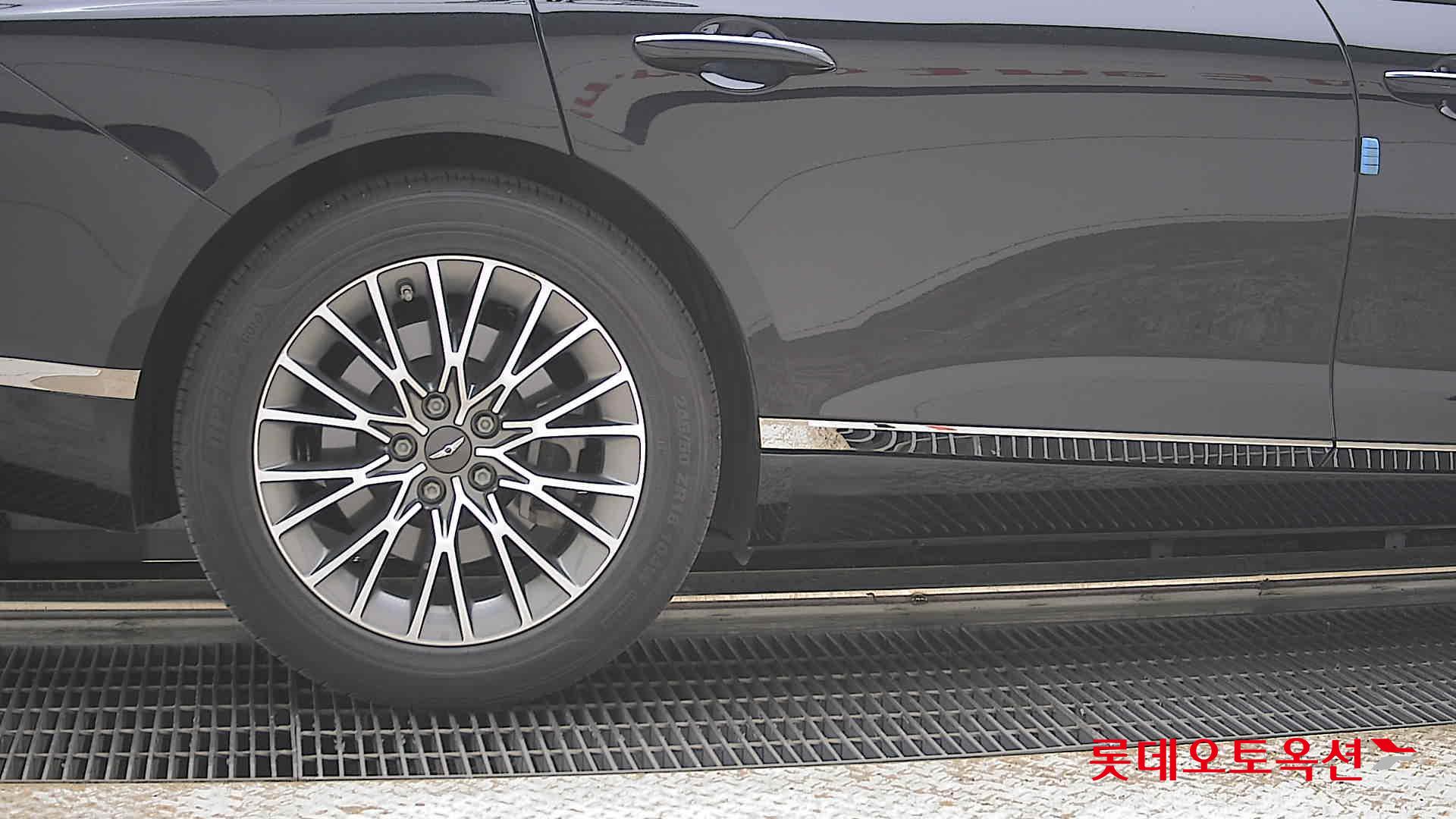 Genesis G80 - 28