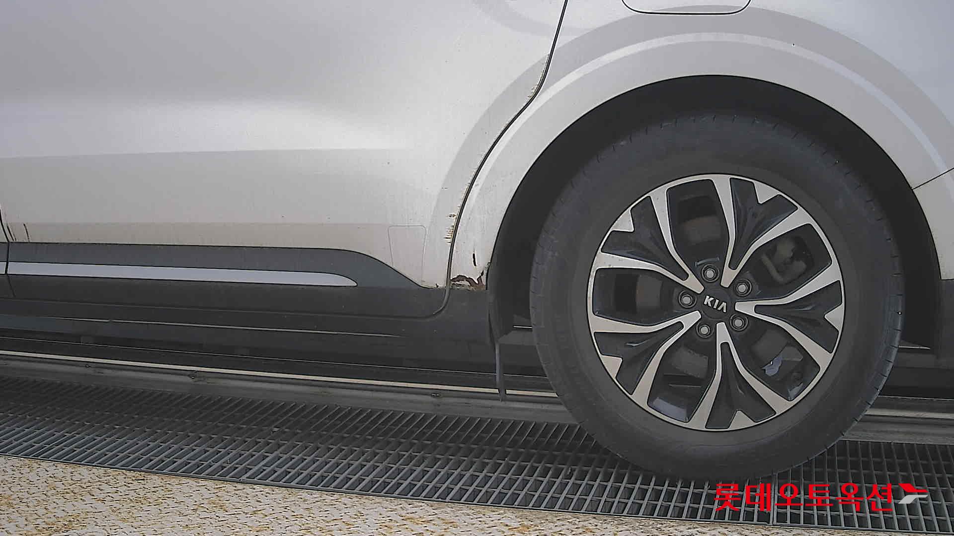 2021 - kia carnival