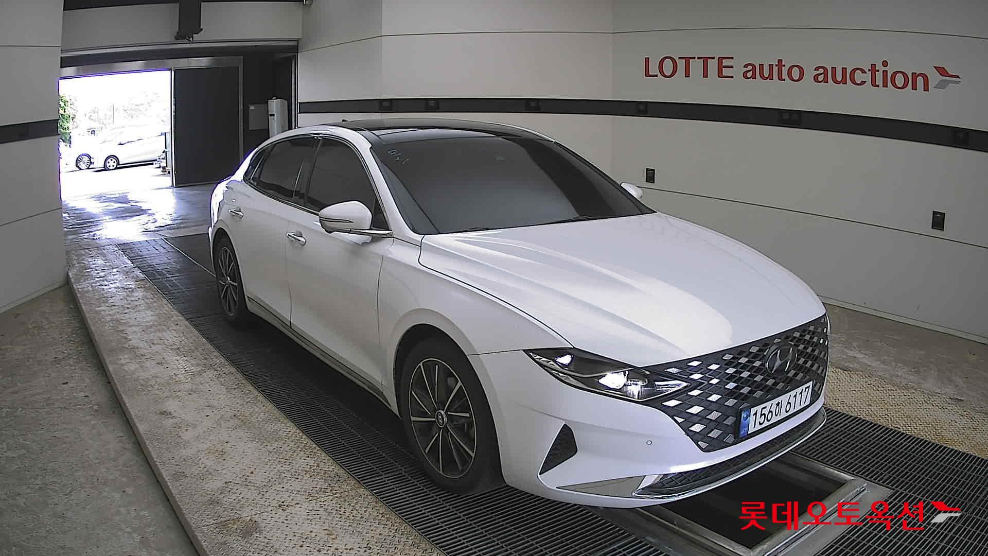 2022 - hyundai grandeur