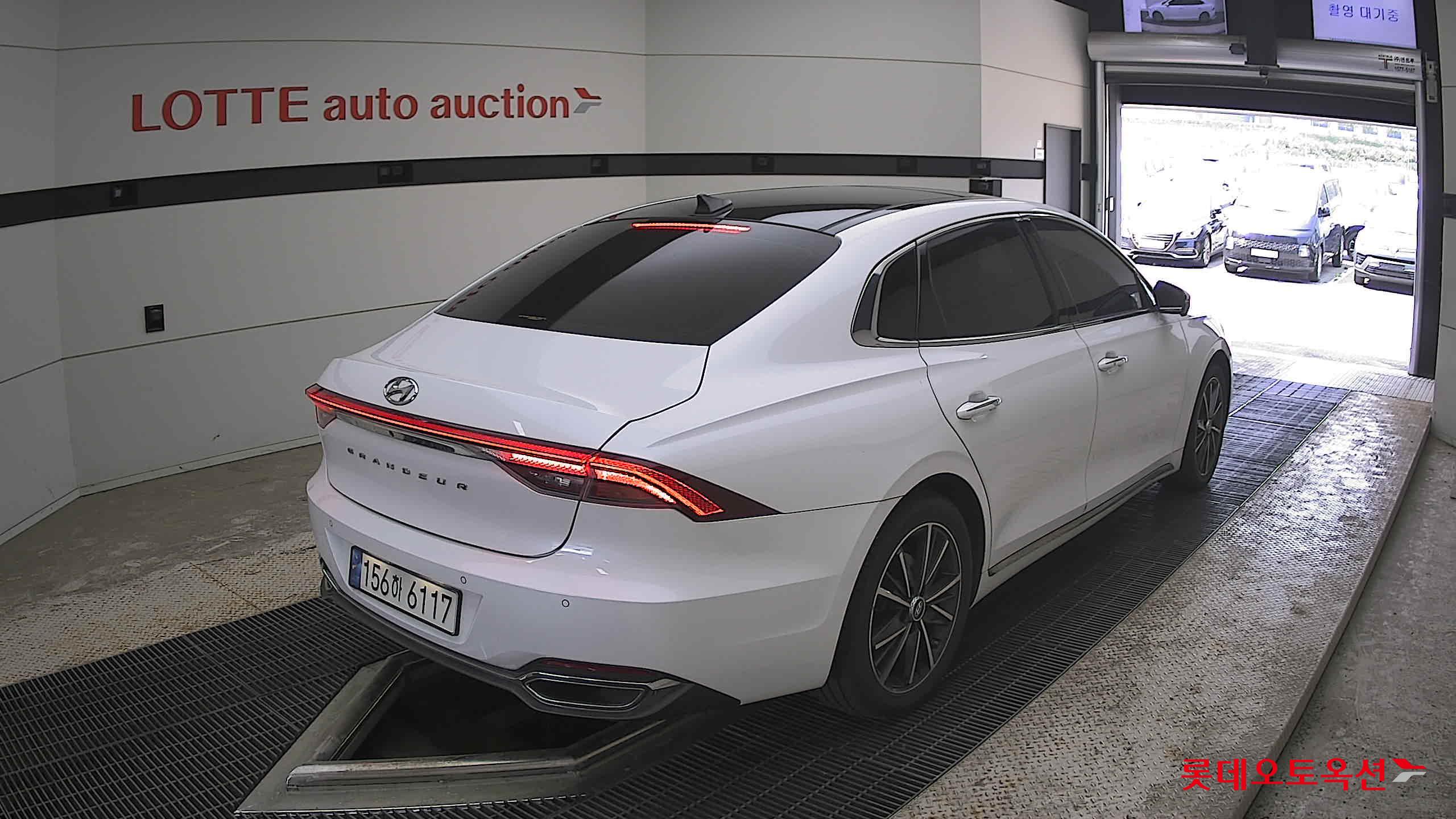2022 - hyundai grandeur