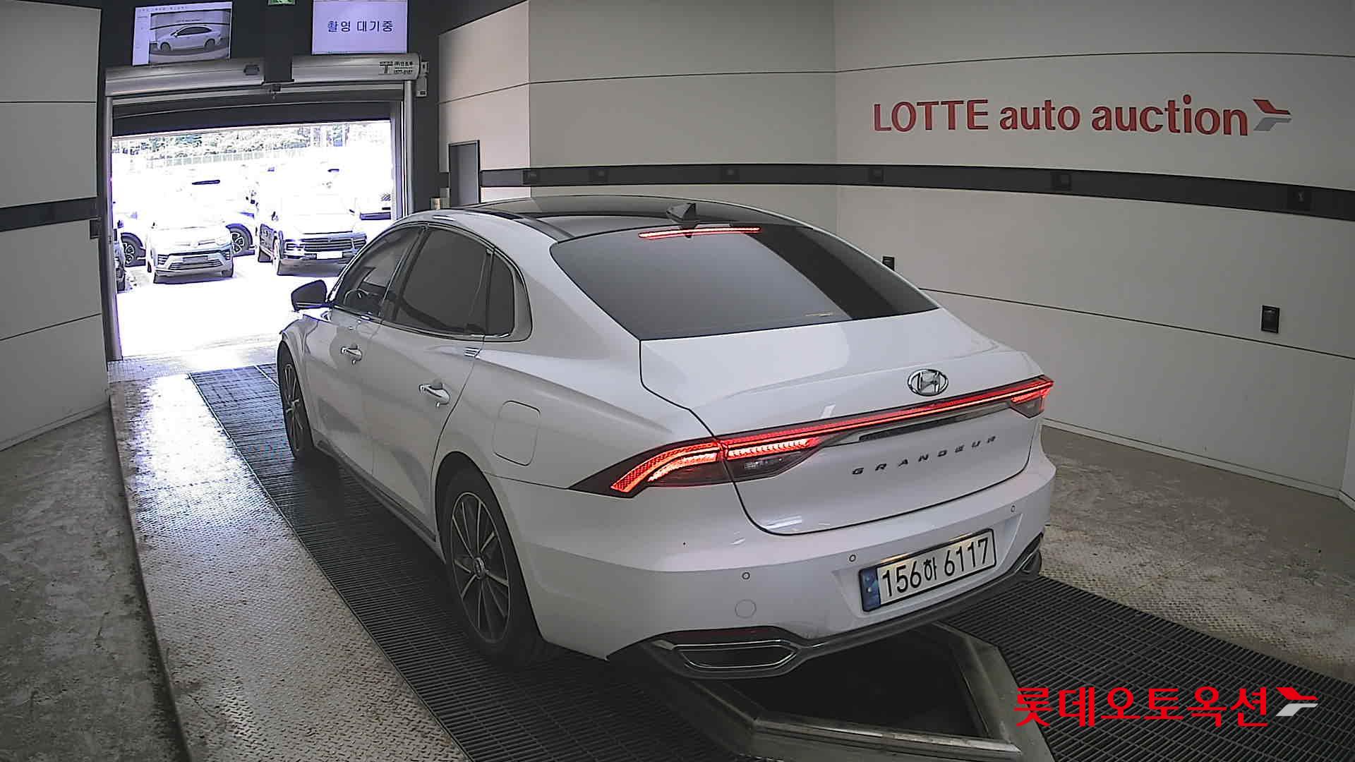 2022 - hyundai grandeur
