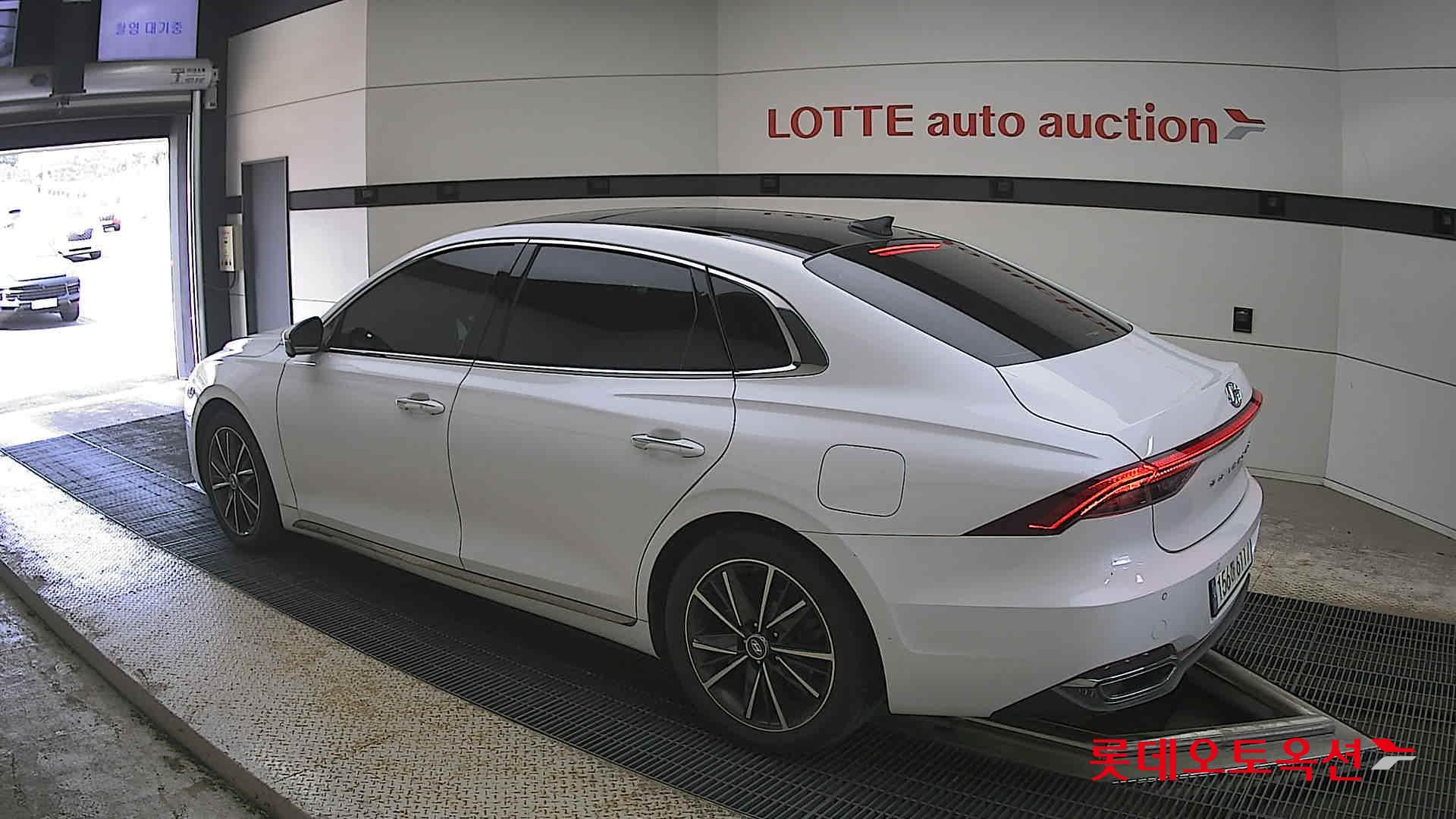 2022 - hyundai grandeur