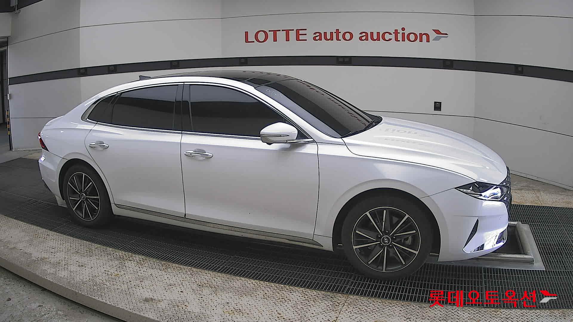 2022 - hyundai grandeur