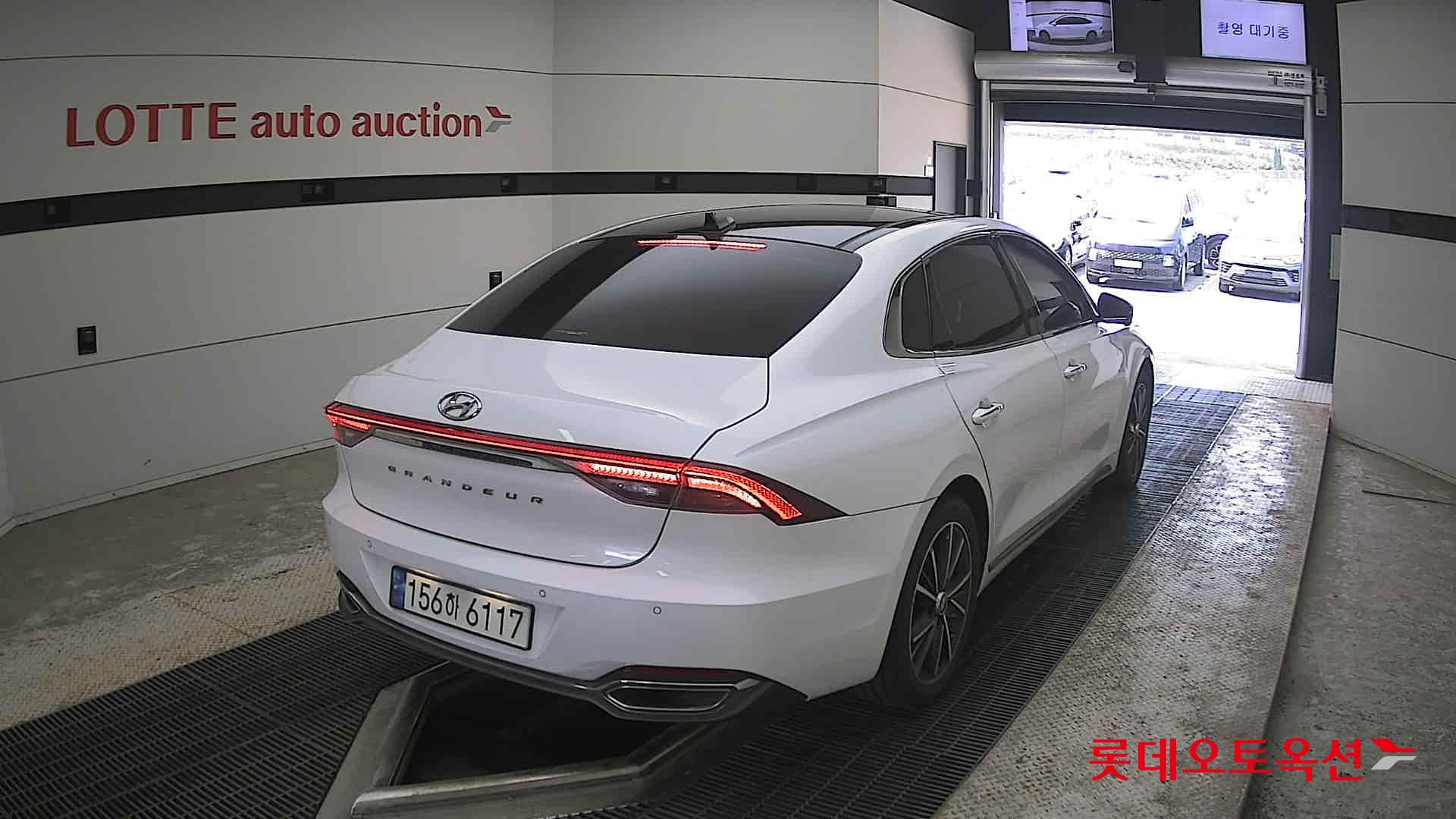 2022 - hyundai grandeur