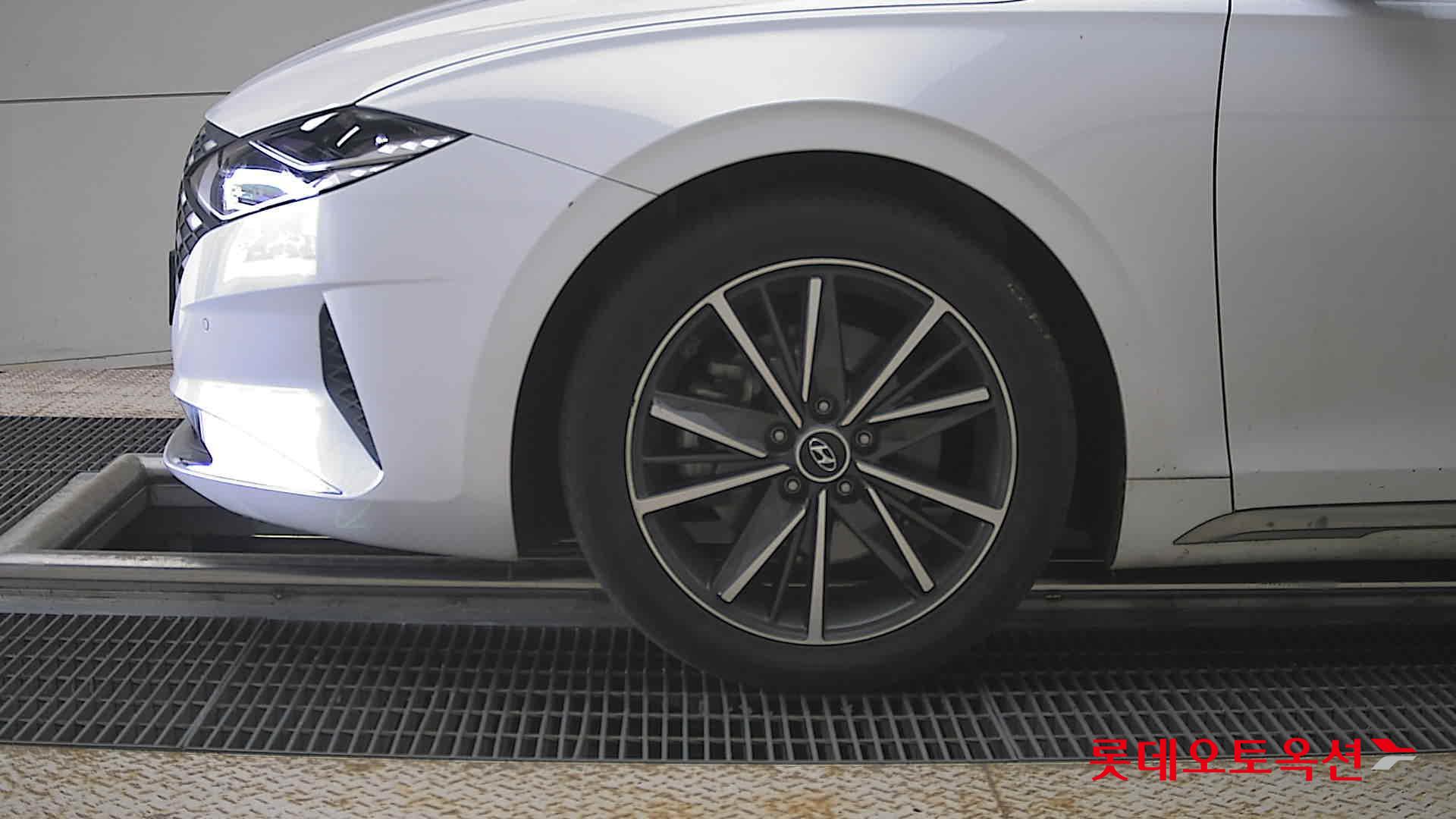 2022 - hyundai grandeur