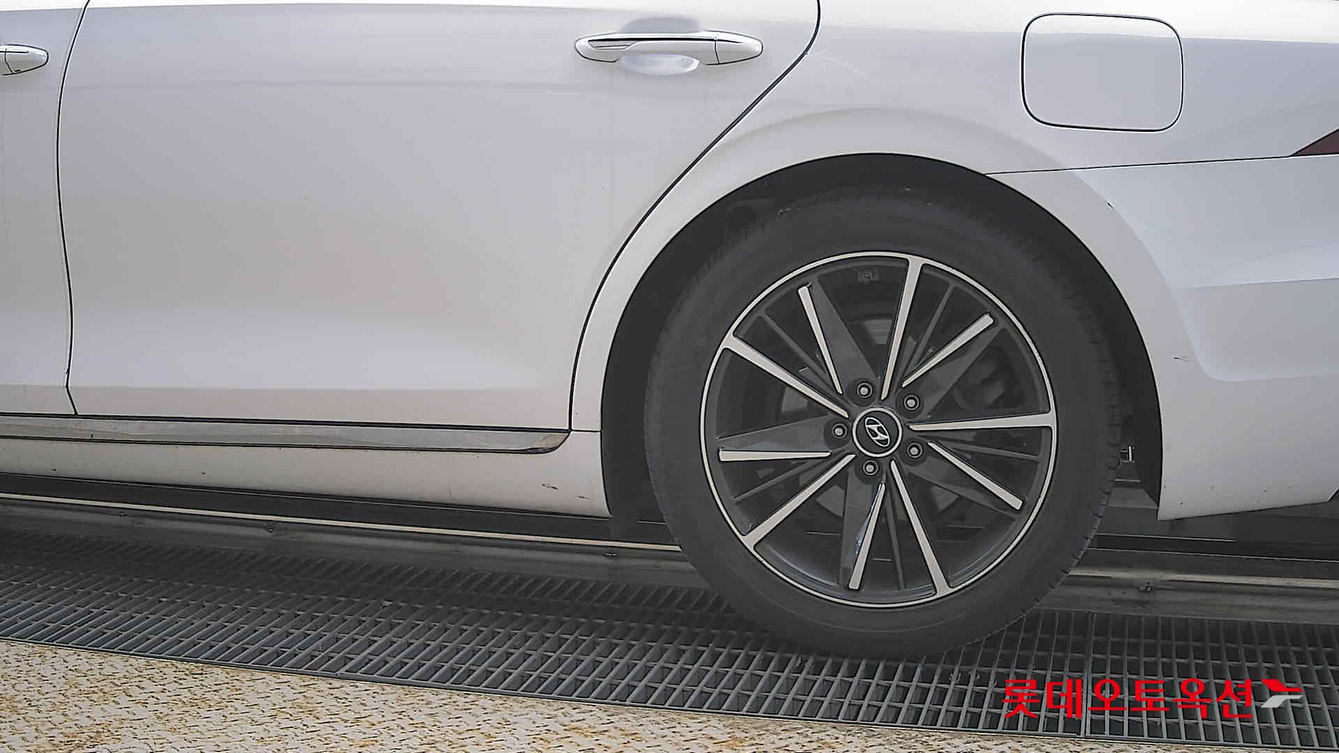 2022 - hyundai grandeur