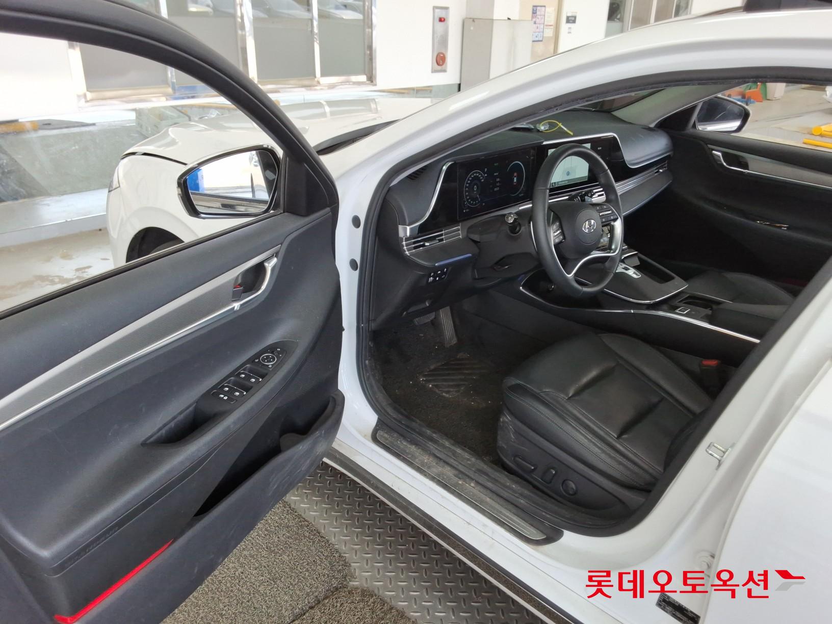 2022 - hyundai grandeur