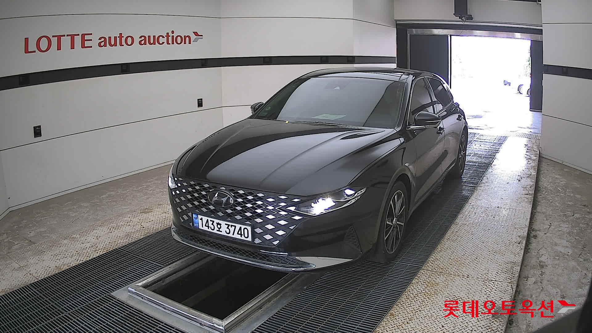 Hyundai Grandeur - 10
