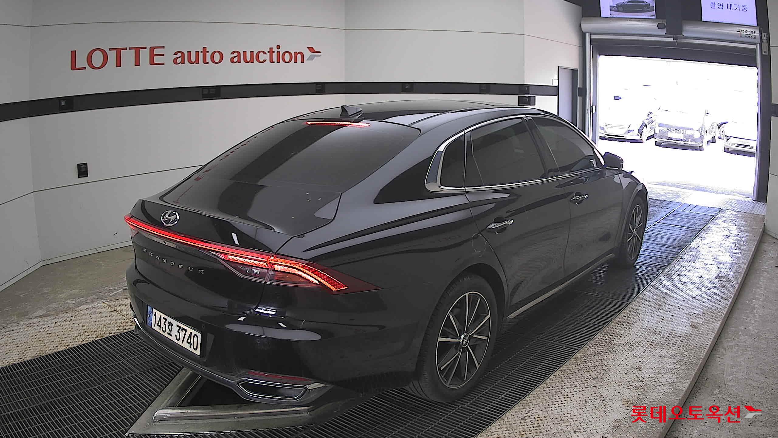 Hyundai Grandeur - 5