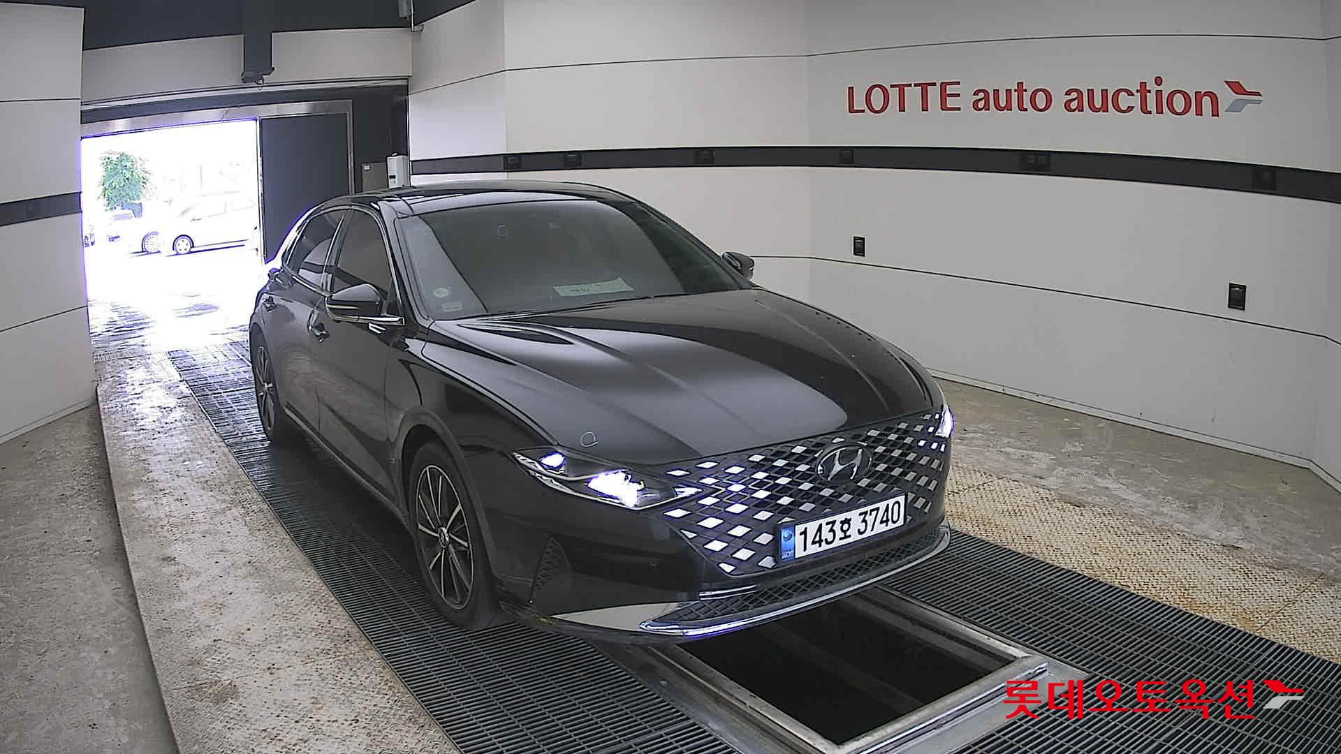 Hyundai Grandeur - 24
