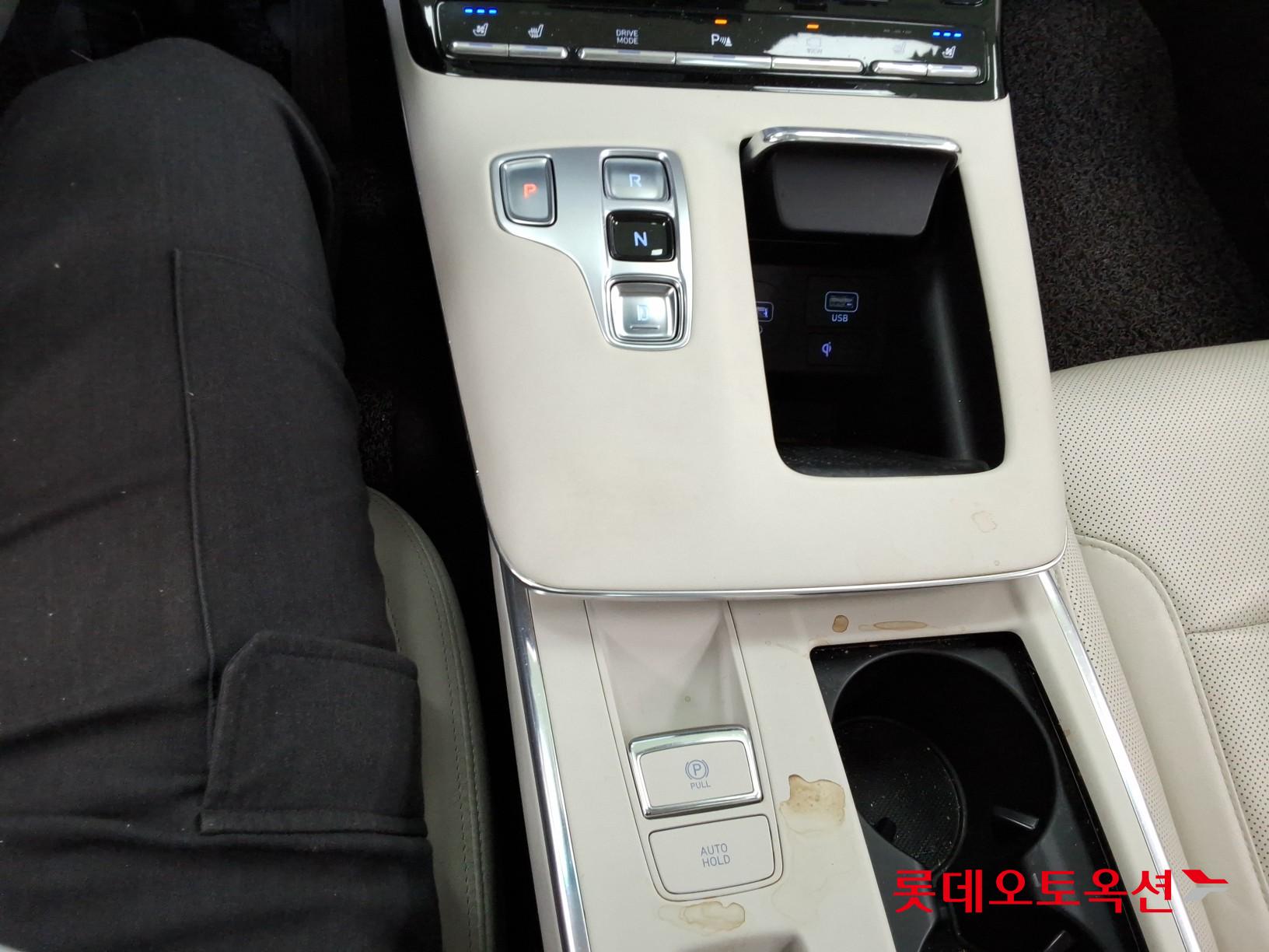 Hyundai Grandeur - 34