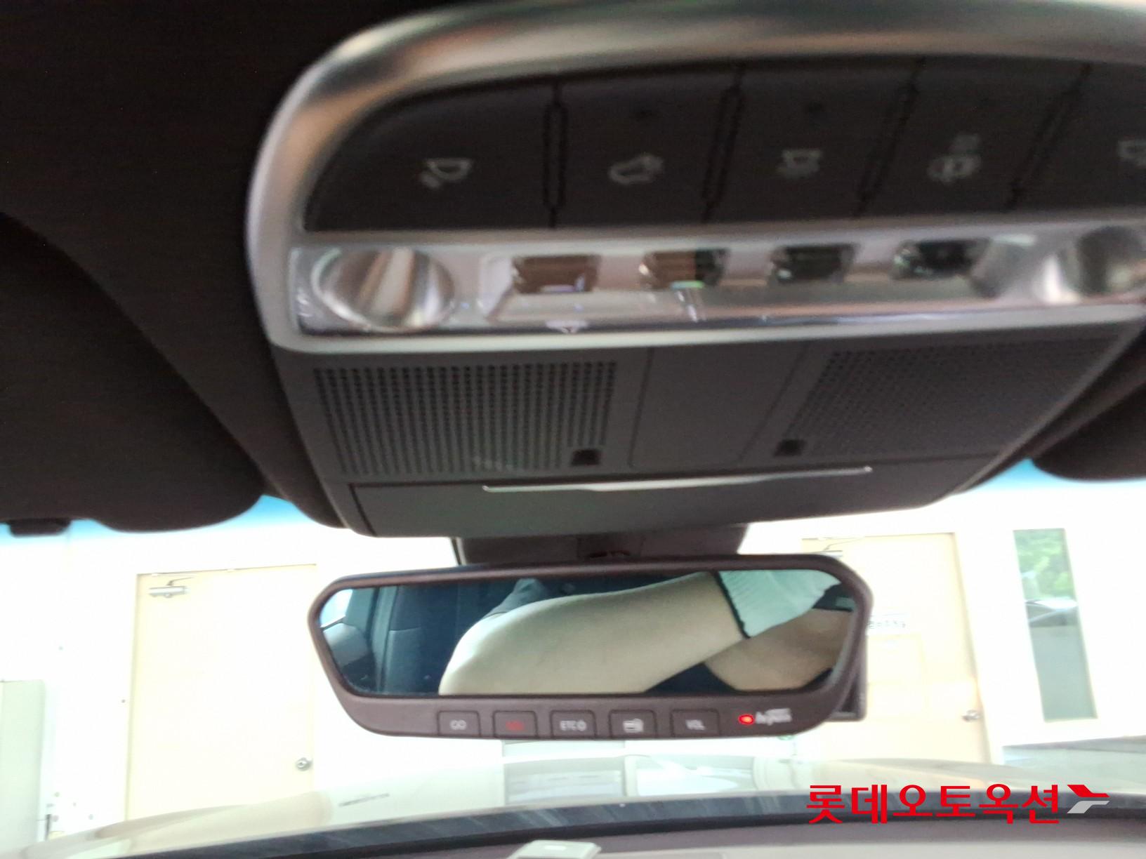 Genesis G90 - 31