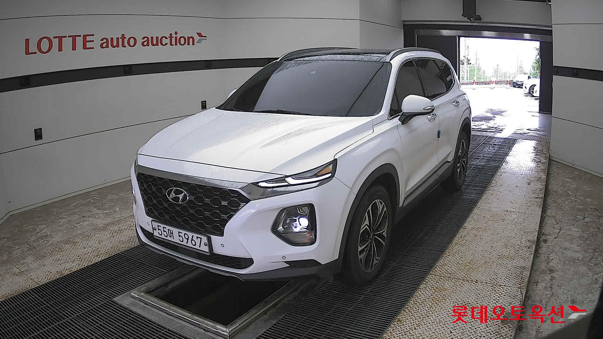 Hyundai Santa Fe 2019 Белый из Кореи