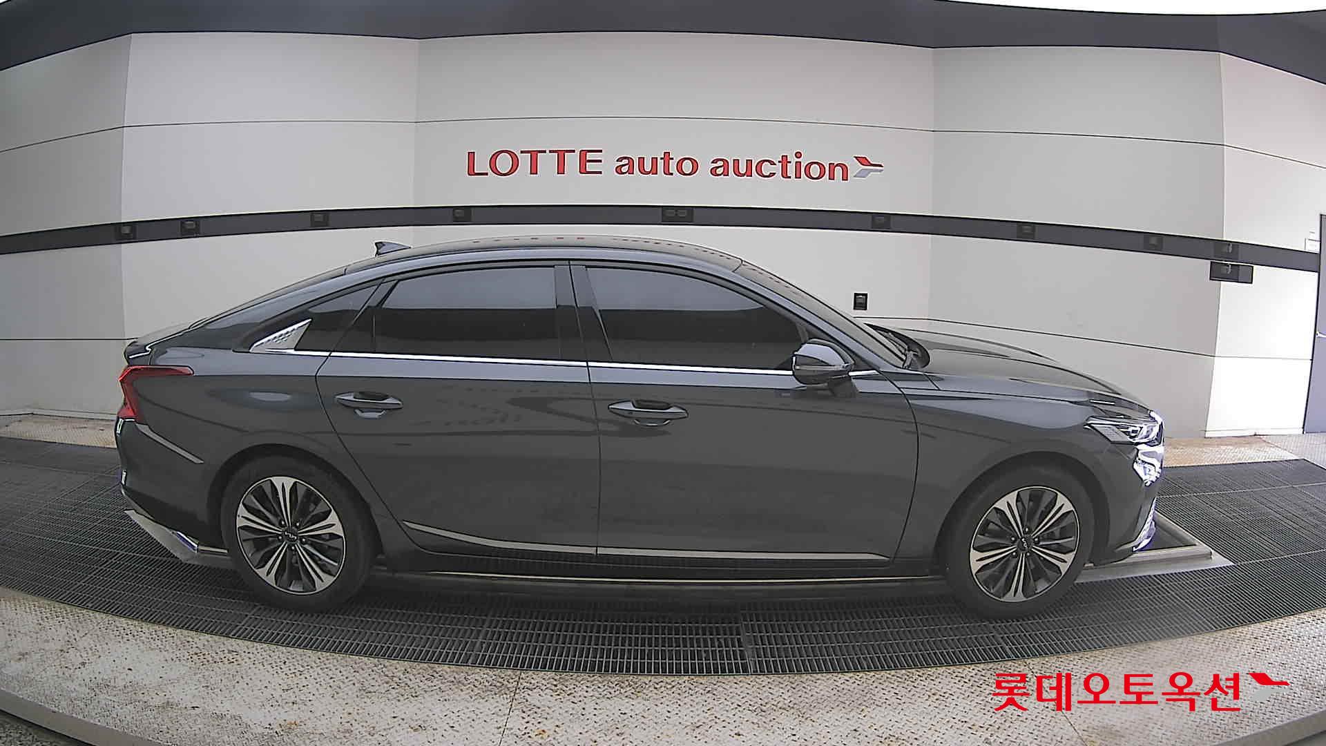 Kia K8 - 21