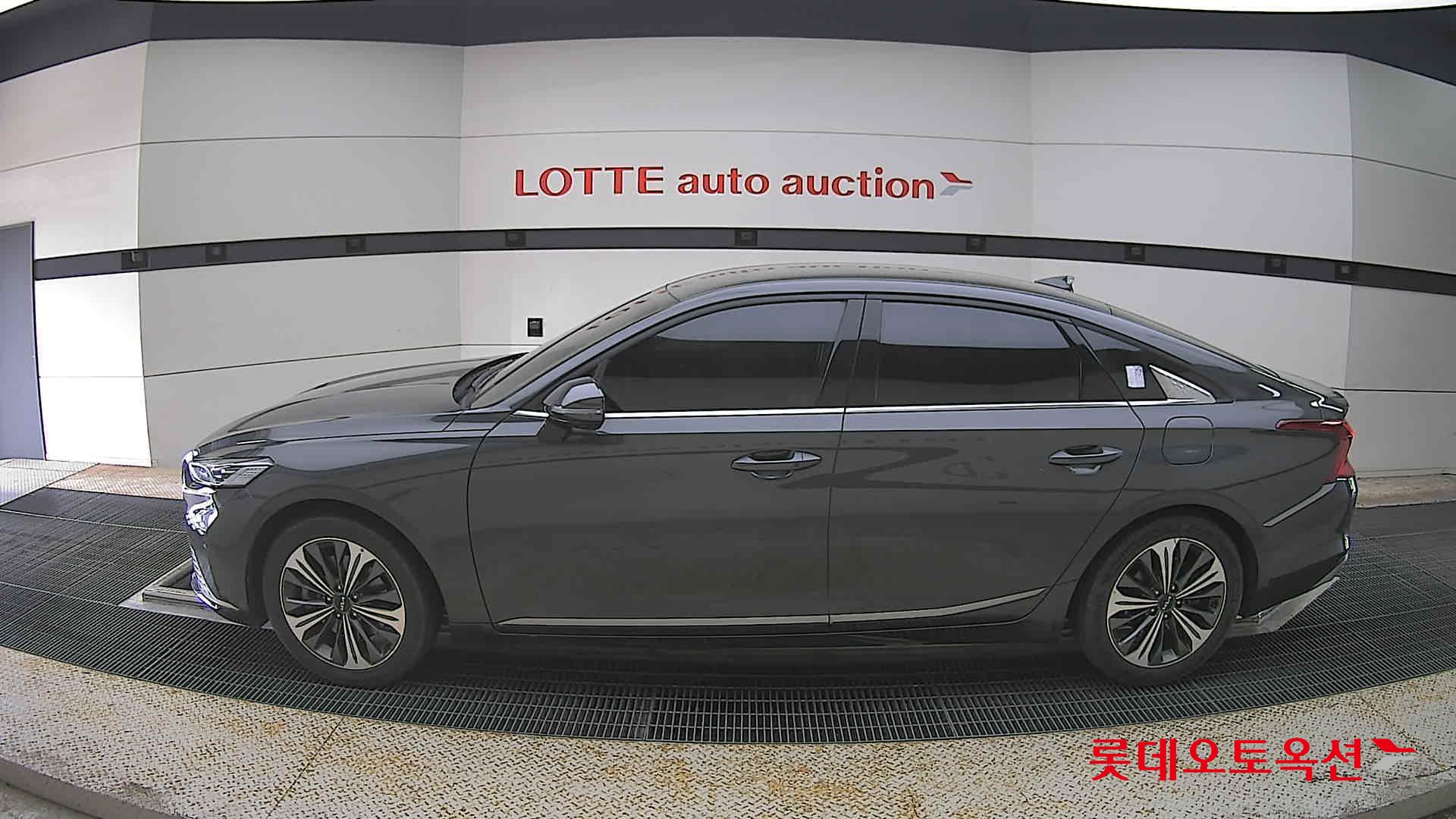 Kia K8 - 13