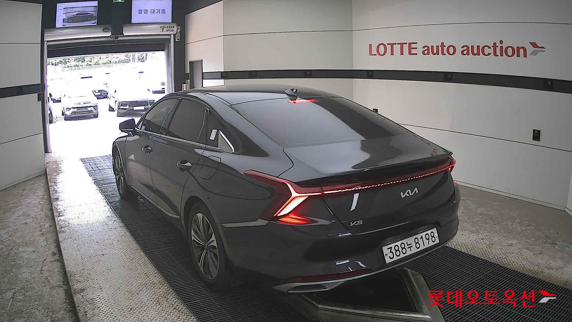 Kia K8 - 16