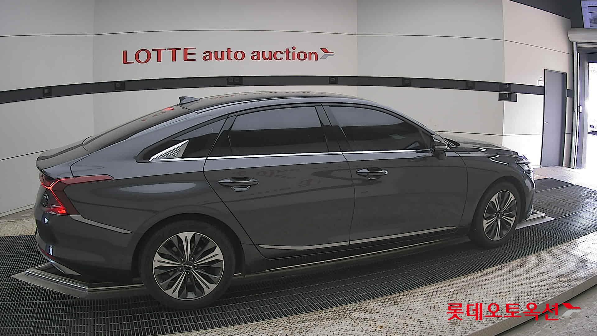 Kia K8 - 20