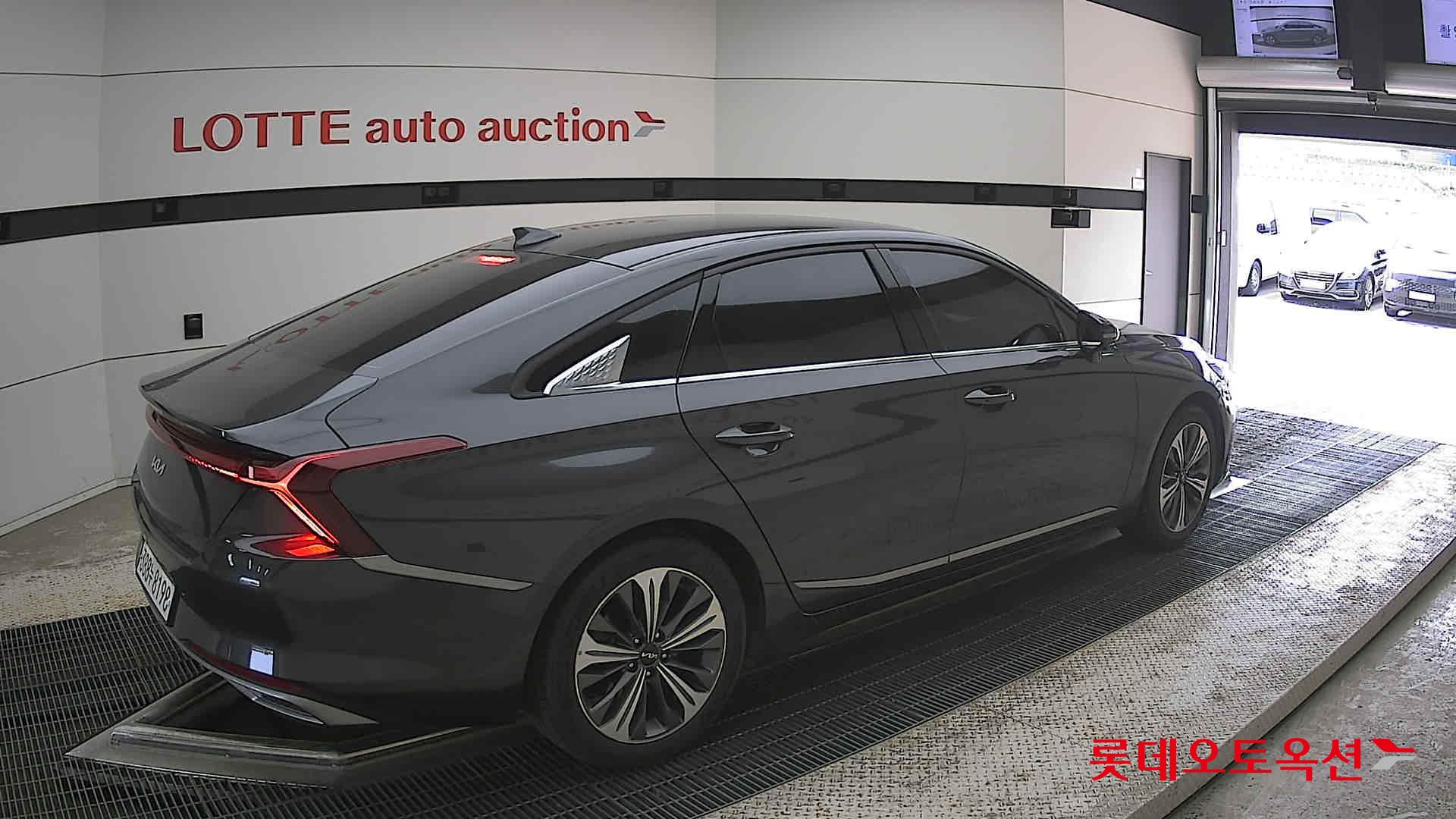 Kia K8 - 19