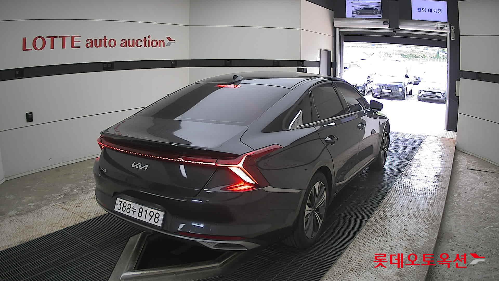 Kia K8 - 18