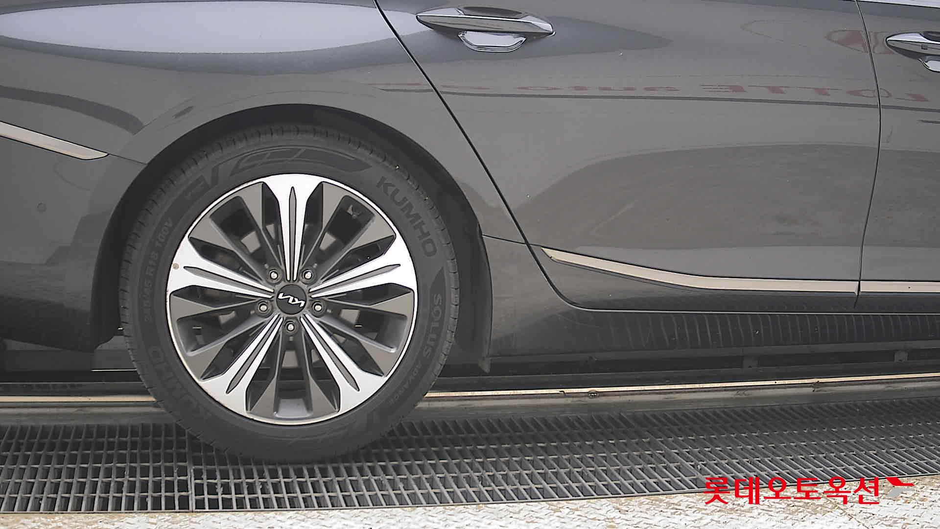 Kia K8 - 28