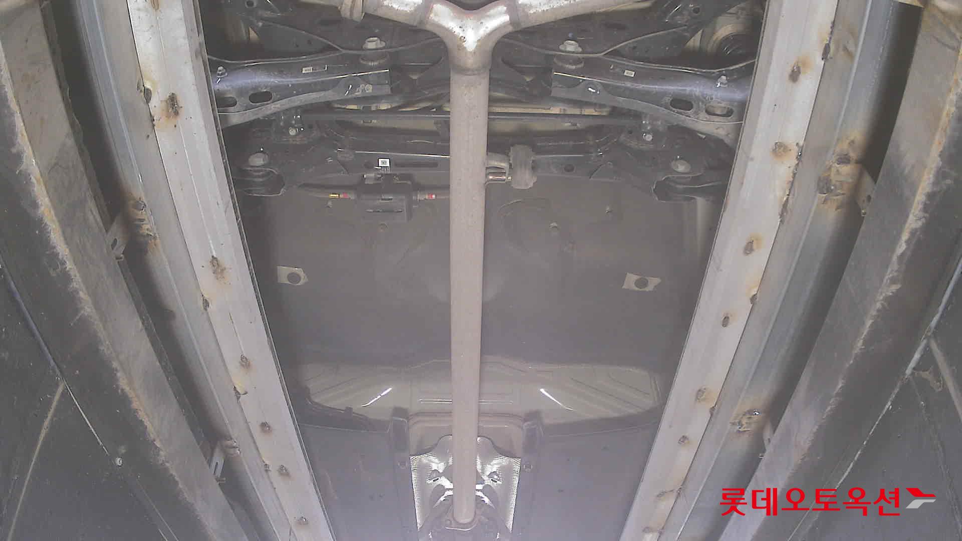 Kia K8 - 2
