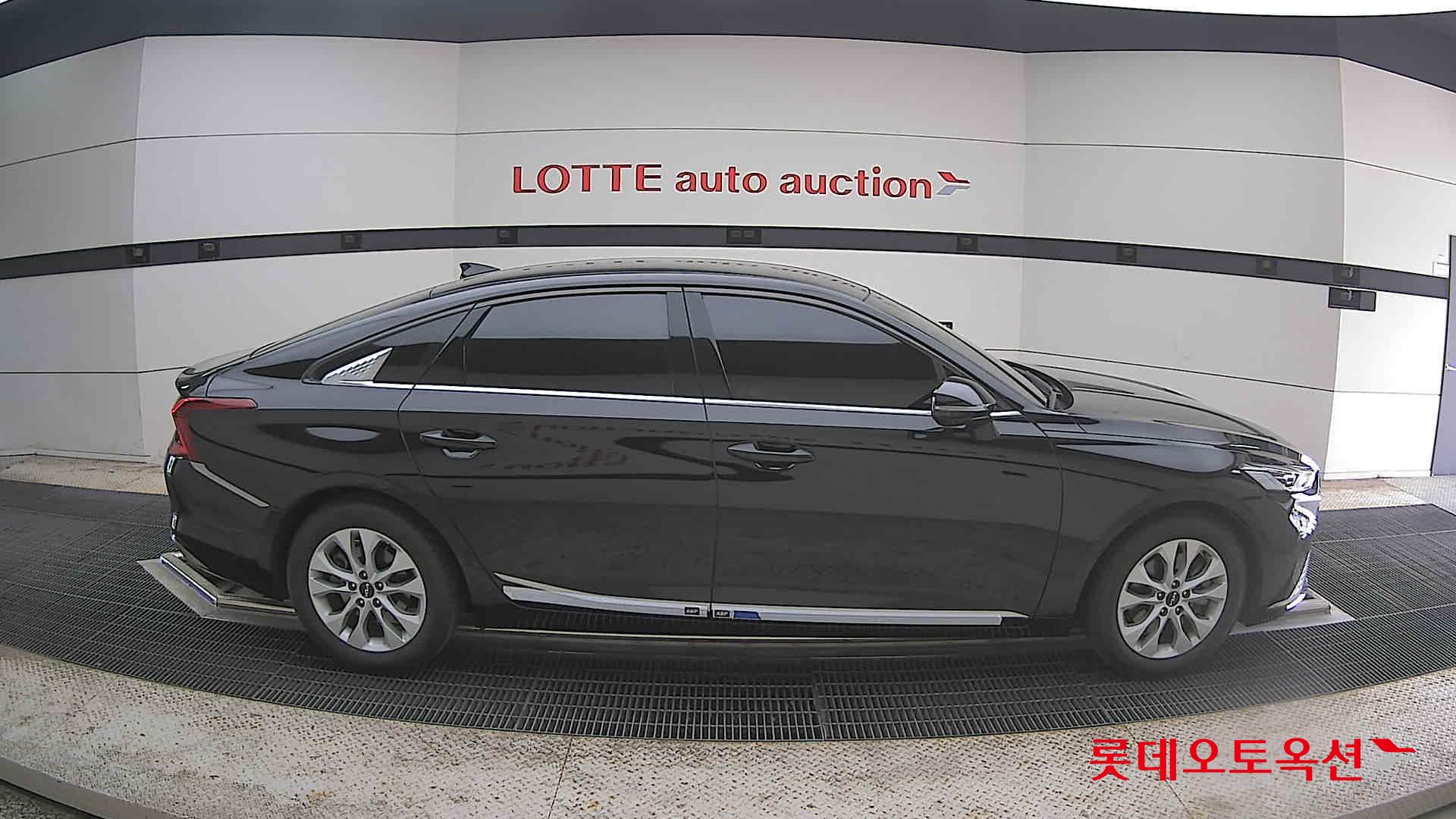 Kia K8 - 21