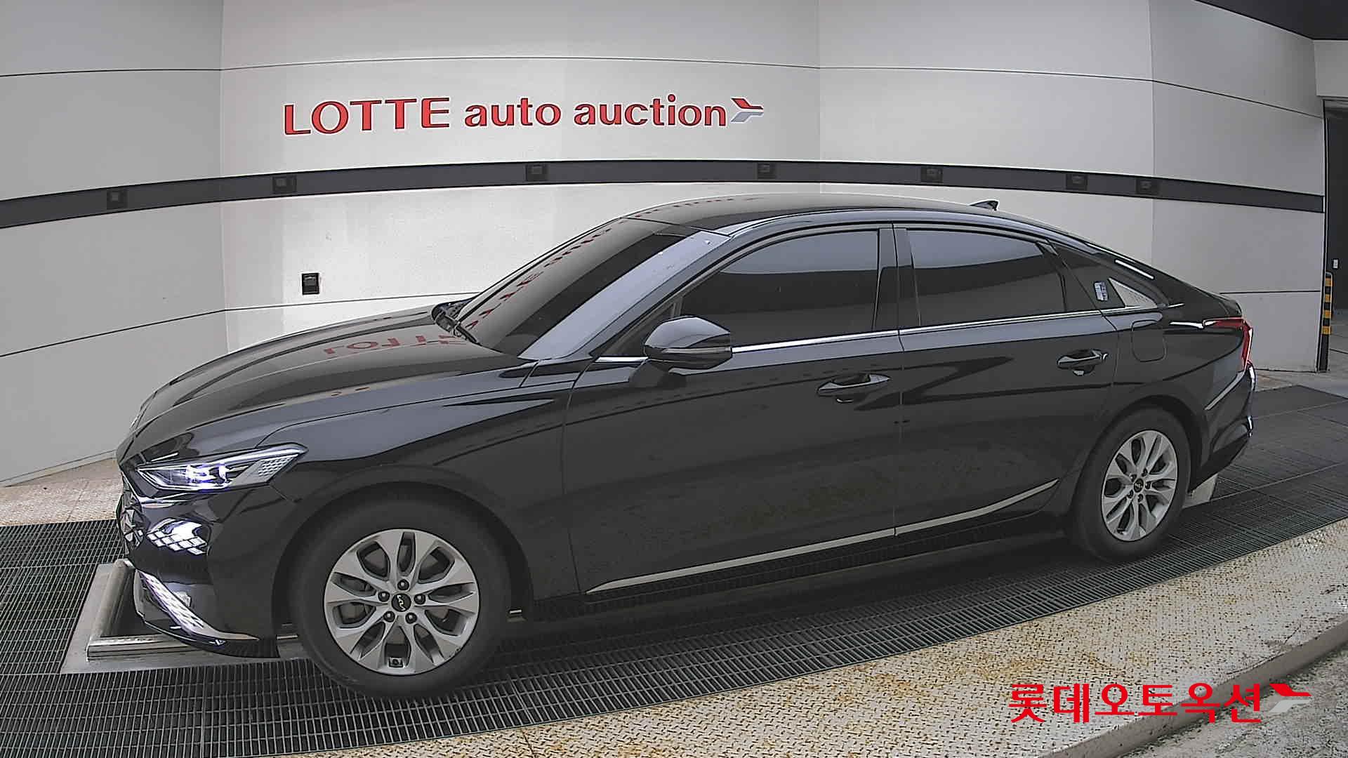 Kia K8 - 12