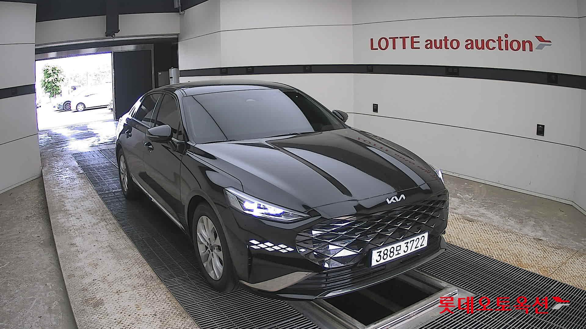 Kia K8 - 24