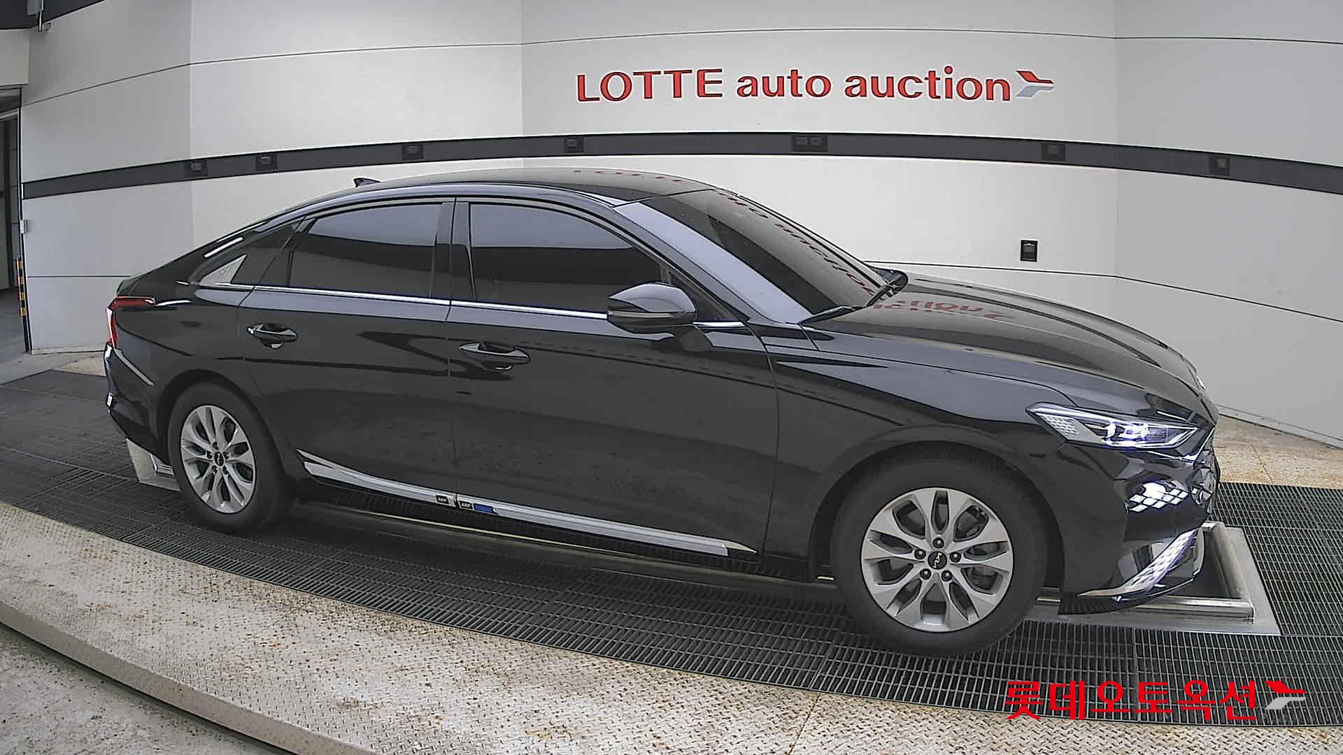 Kia K8 - 22