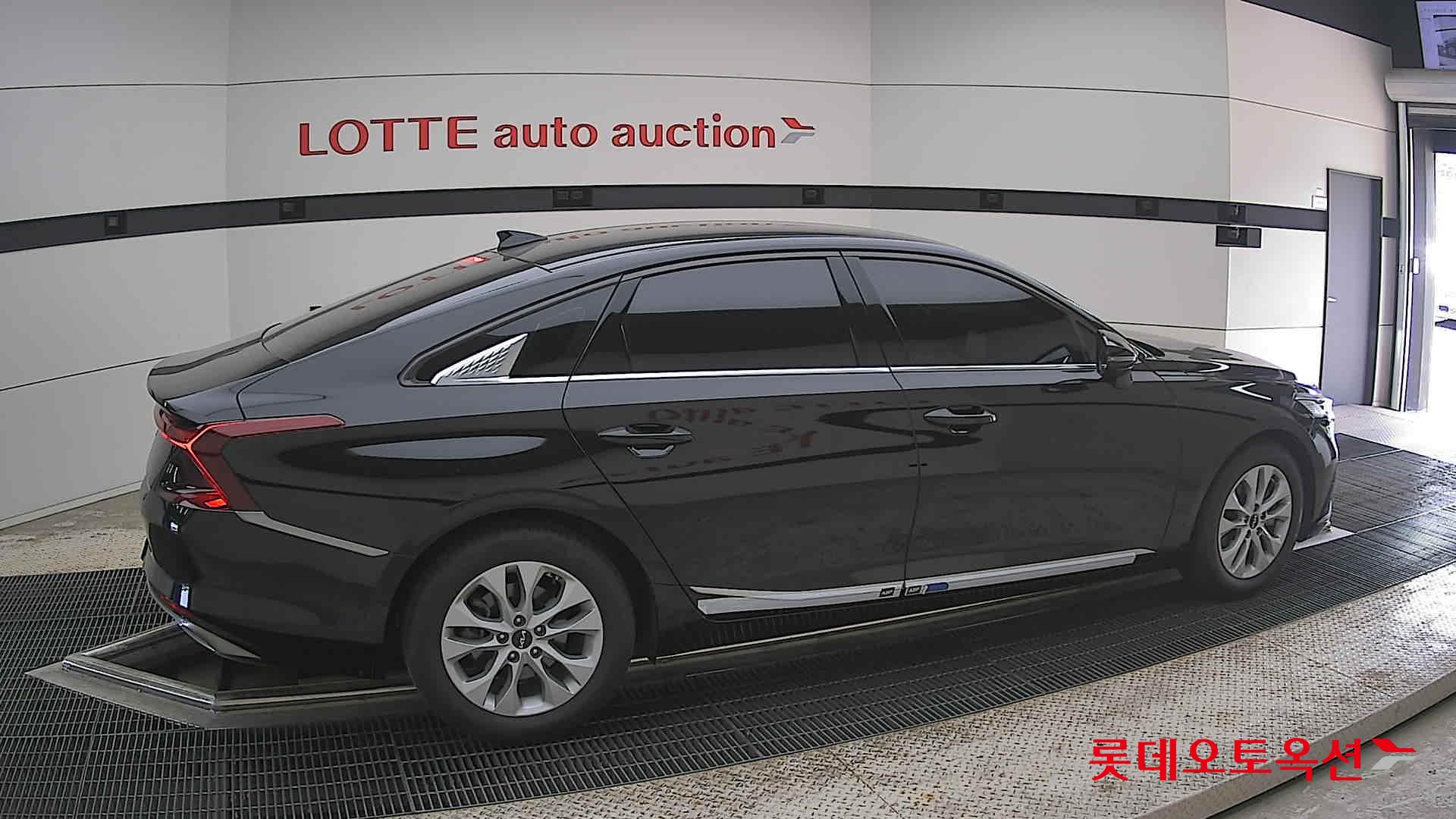 Kia K8 - 20