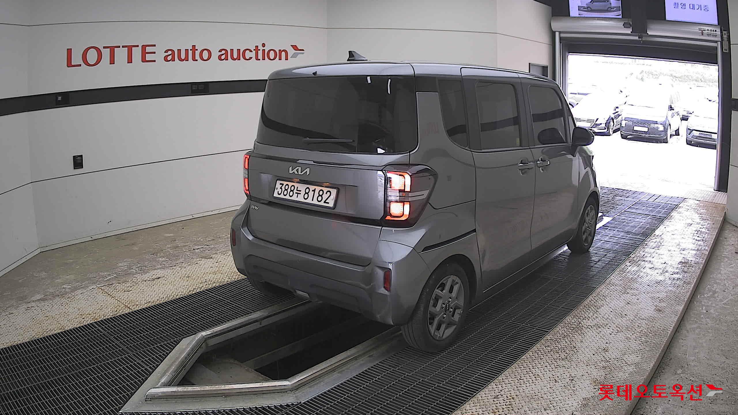 Kia Ray - 5