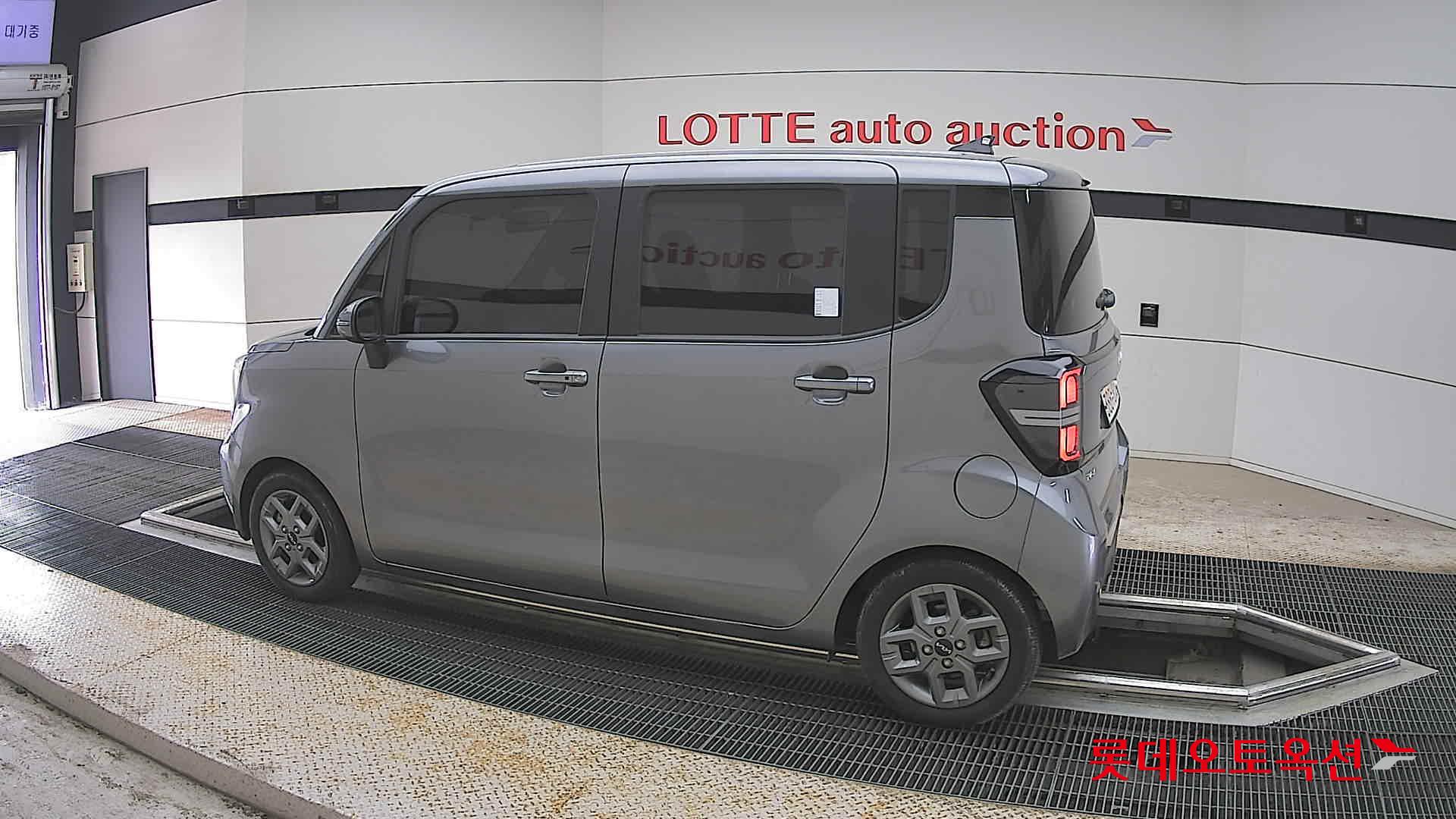 Kia Ray - 14