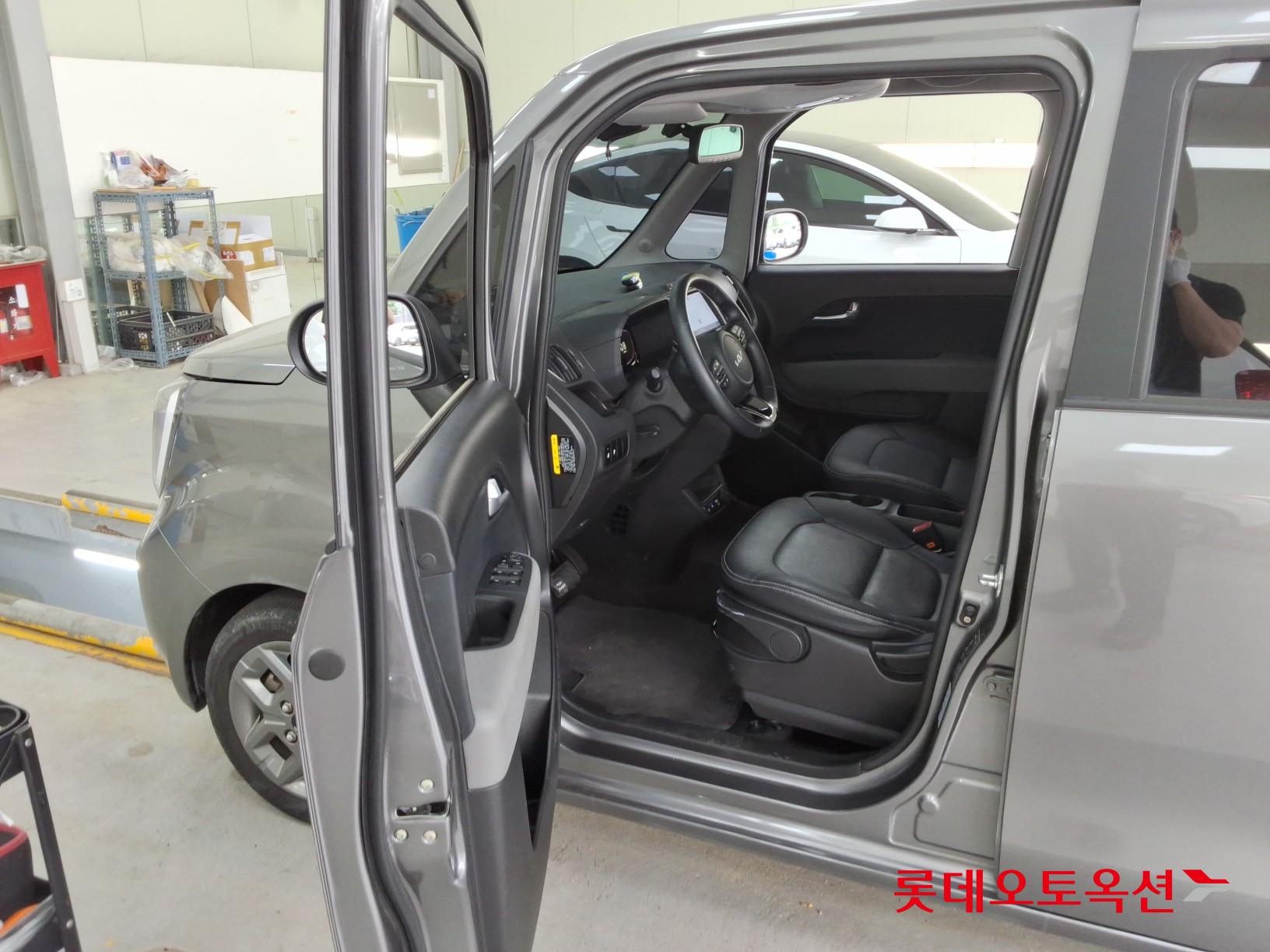 Kia Ray - 37